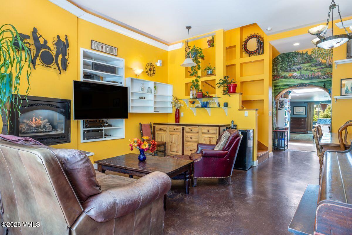 449 Pine Street Property Photo 42