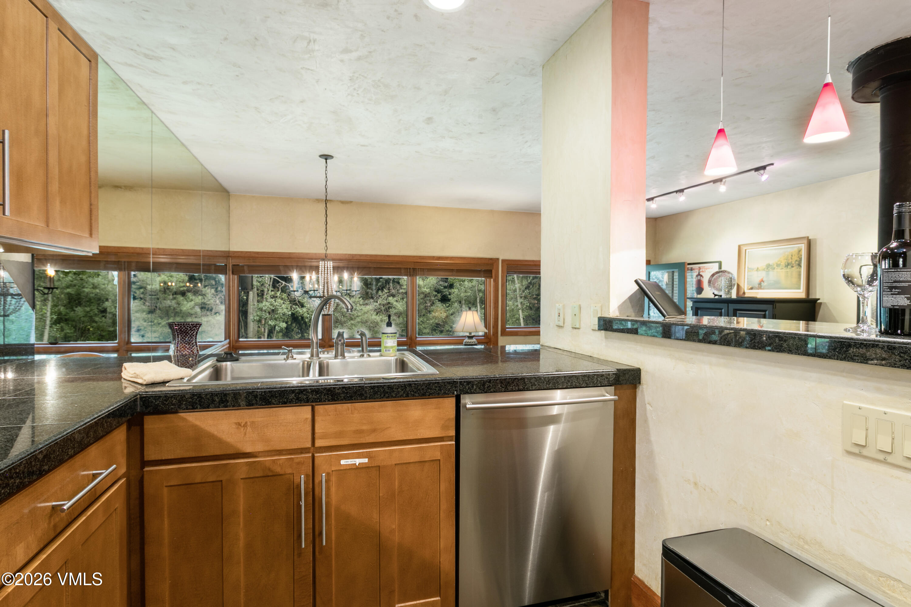 3911 Bighorn Road 1-b Property Photo 4