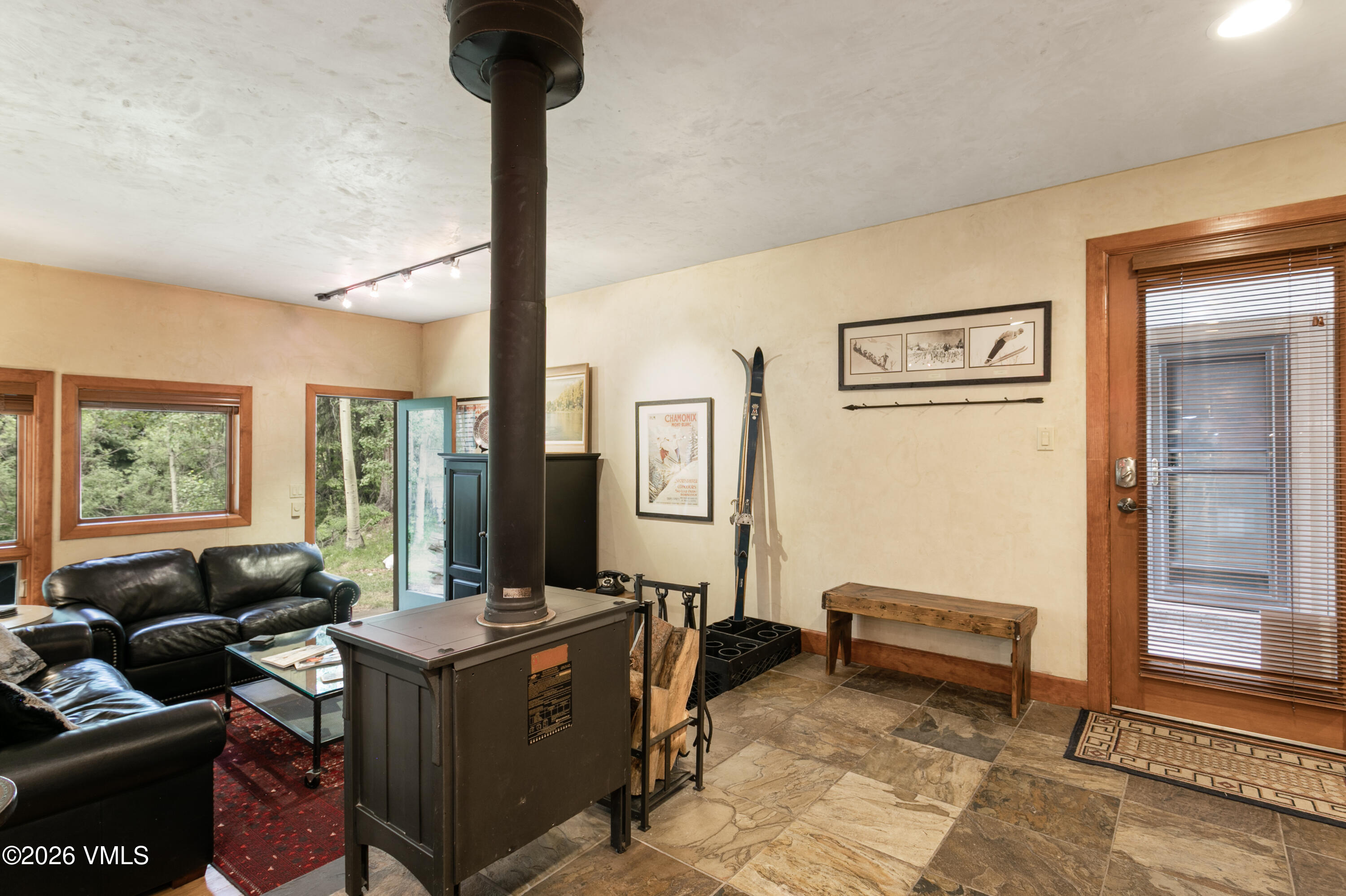 3911 Bighorn Road 1-b Property Photo 5