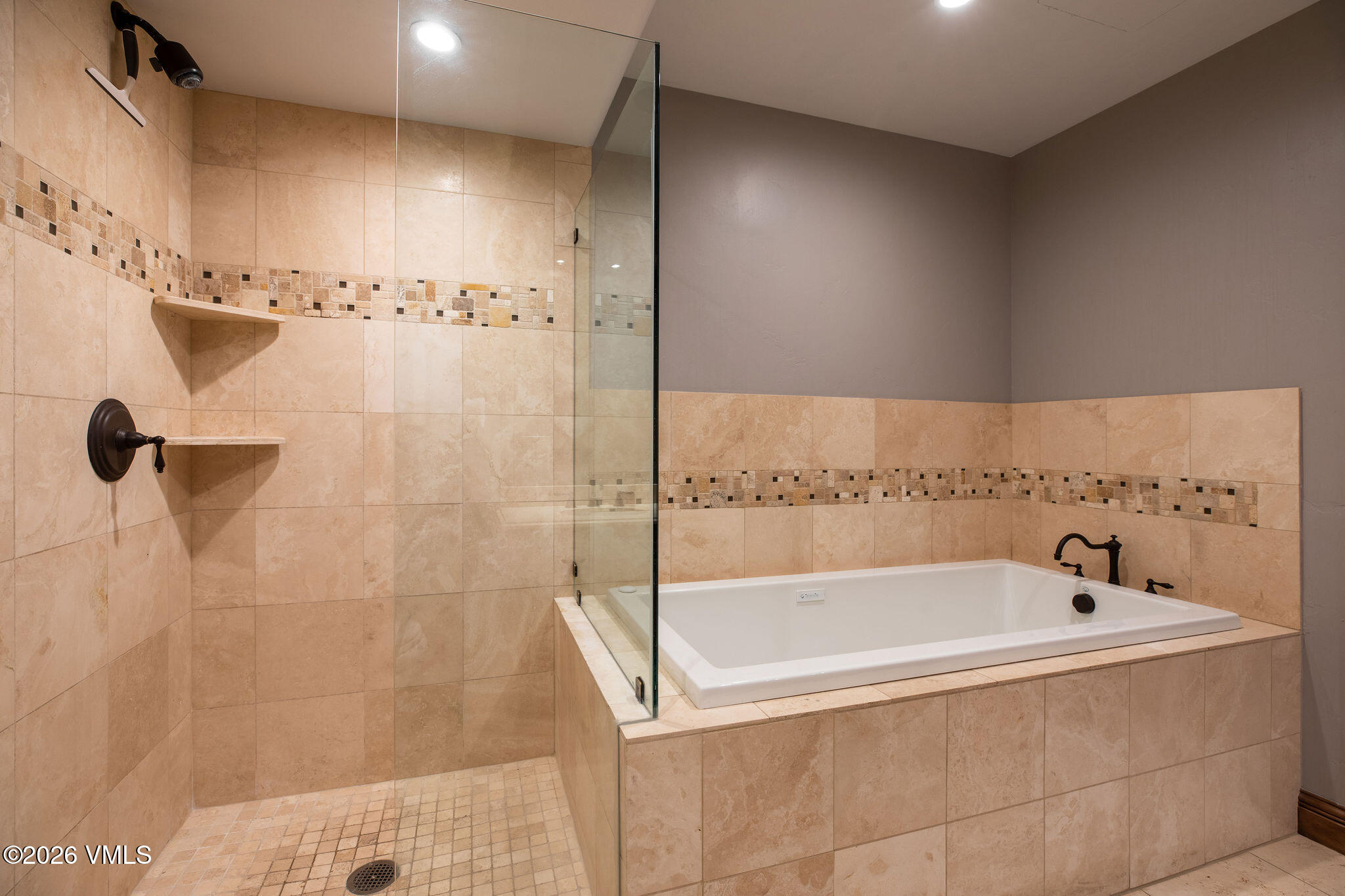 540 W Beaver Creek Boulevard 7 Property Photo 13