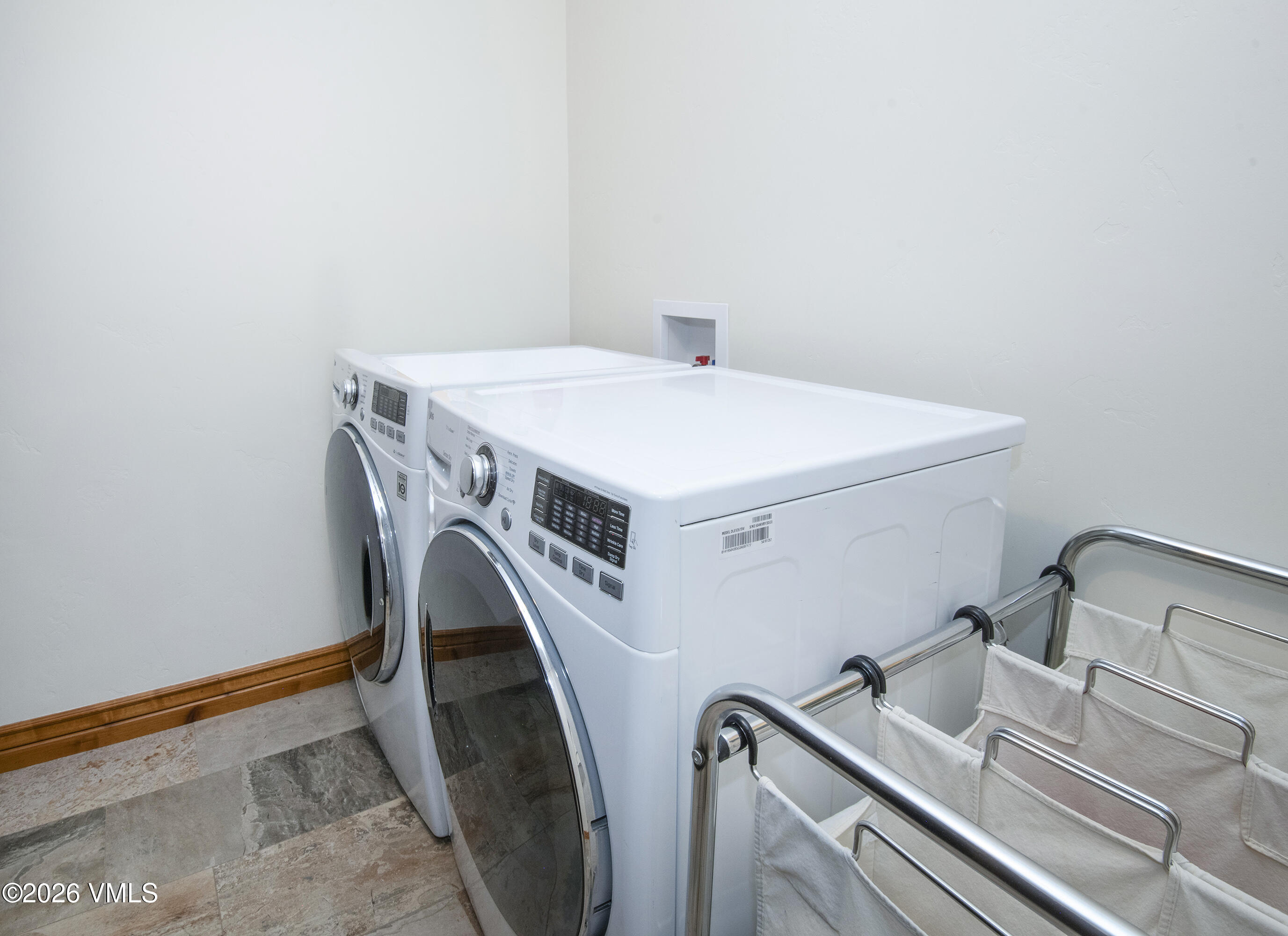 57 E Riverside Road Property Photo 37