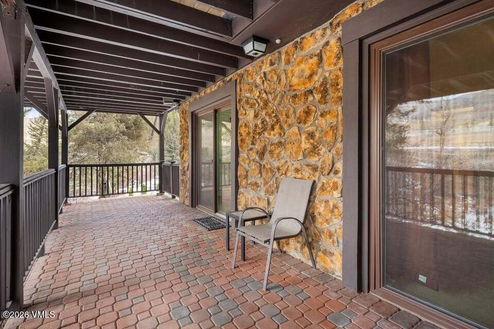 57 E Riverside Road Property Photo 43