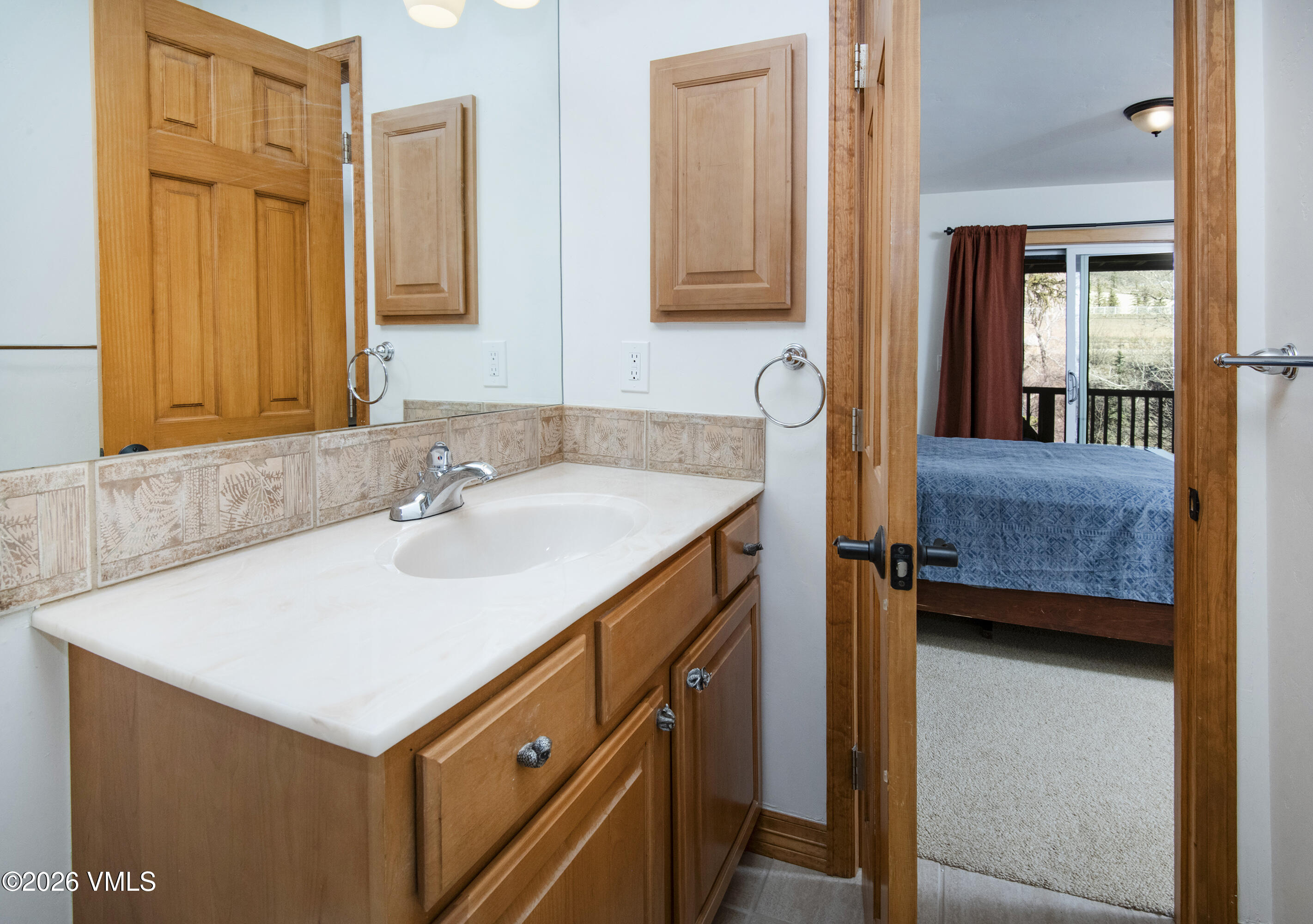 57 E Riverside Road Property Photo 45