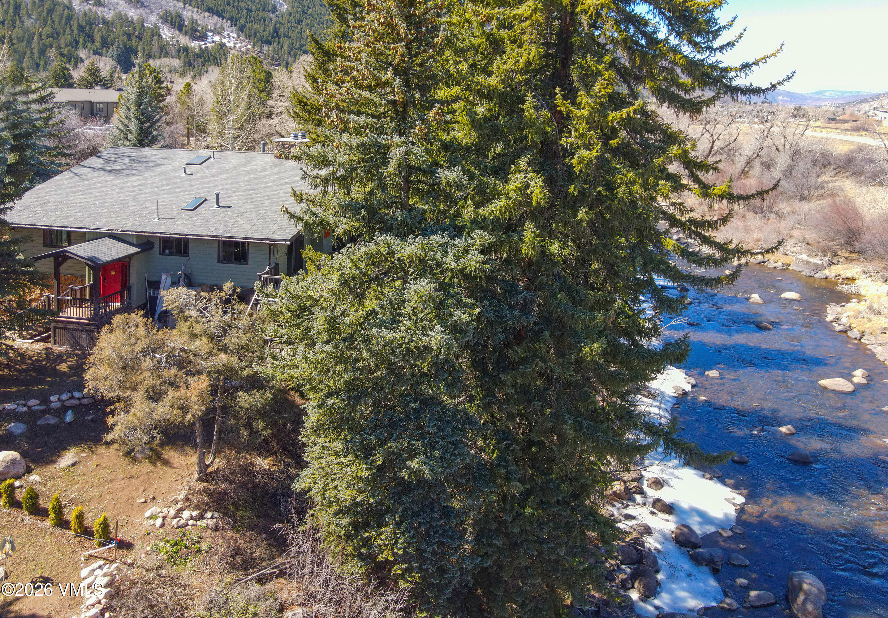 57 E Riverside Road Property Photo 63