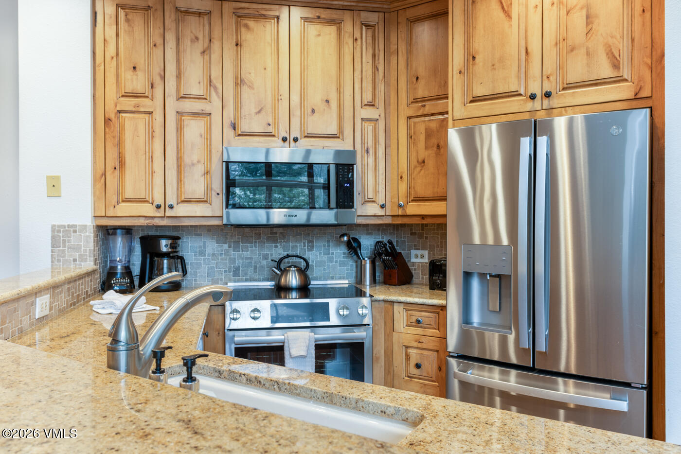 15 Highlands Lane 406 Property Photo 10