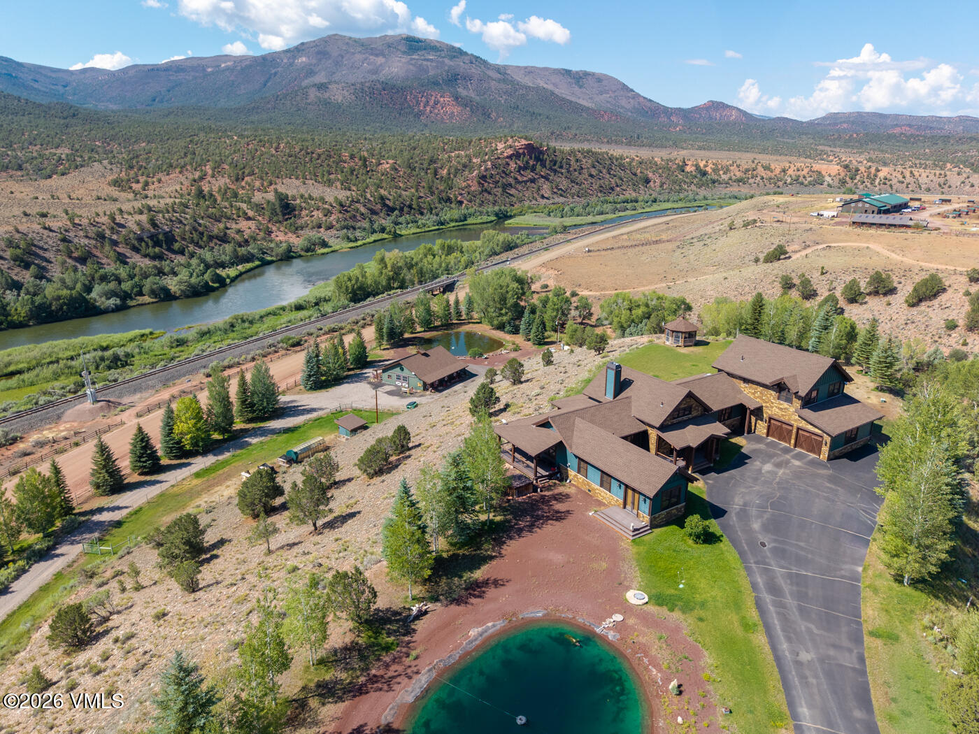 34900 Colorado River Road Property Photo 9