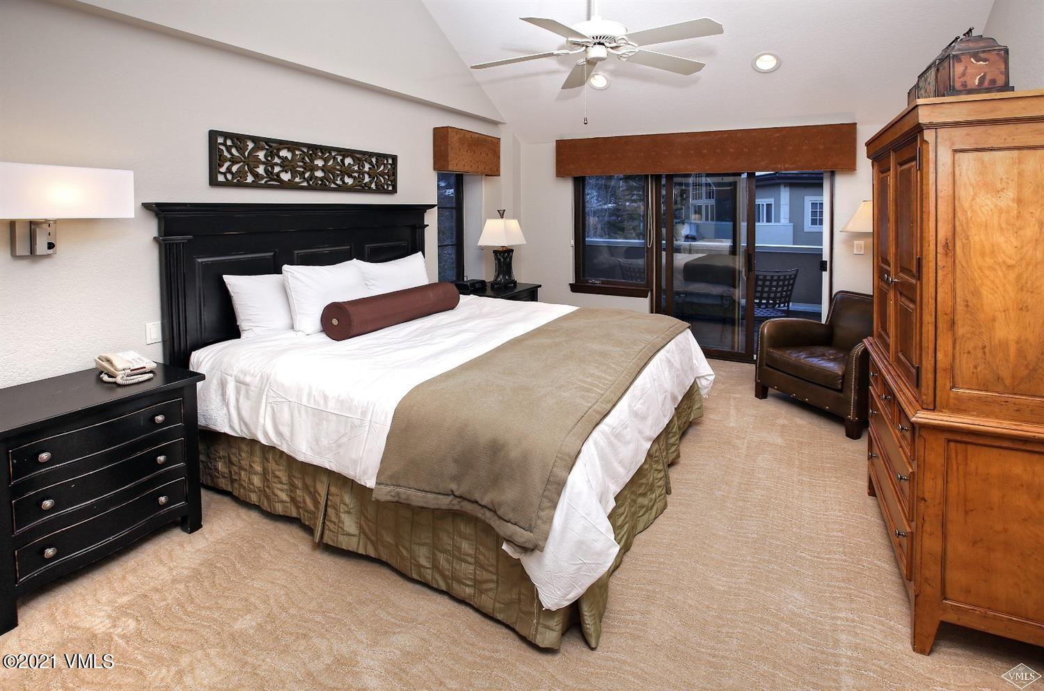 210 Offerson 408-50 Property Photo 6