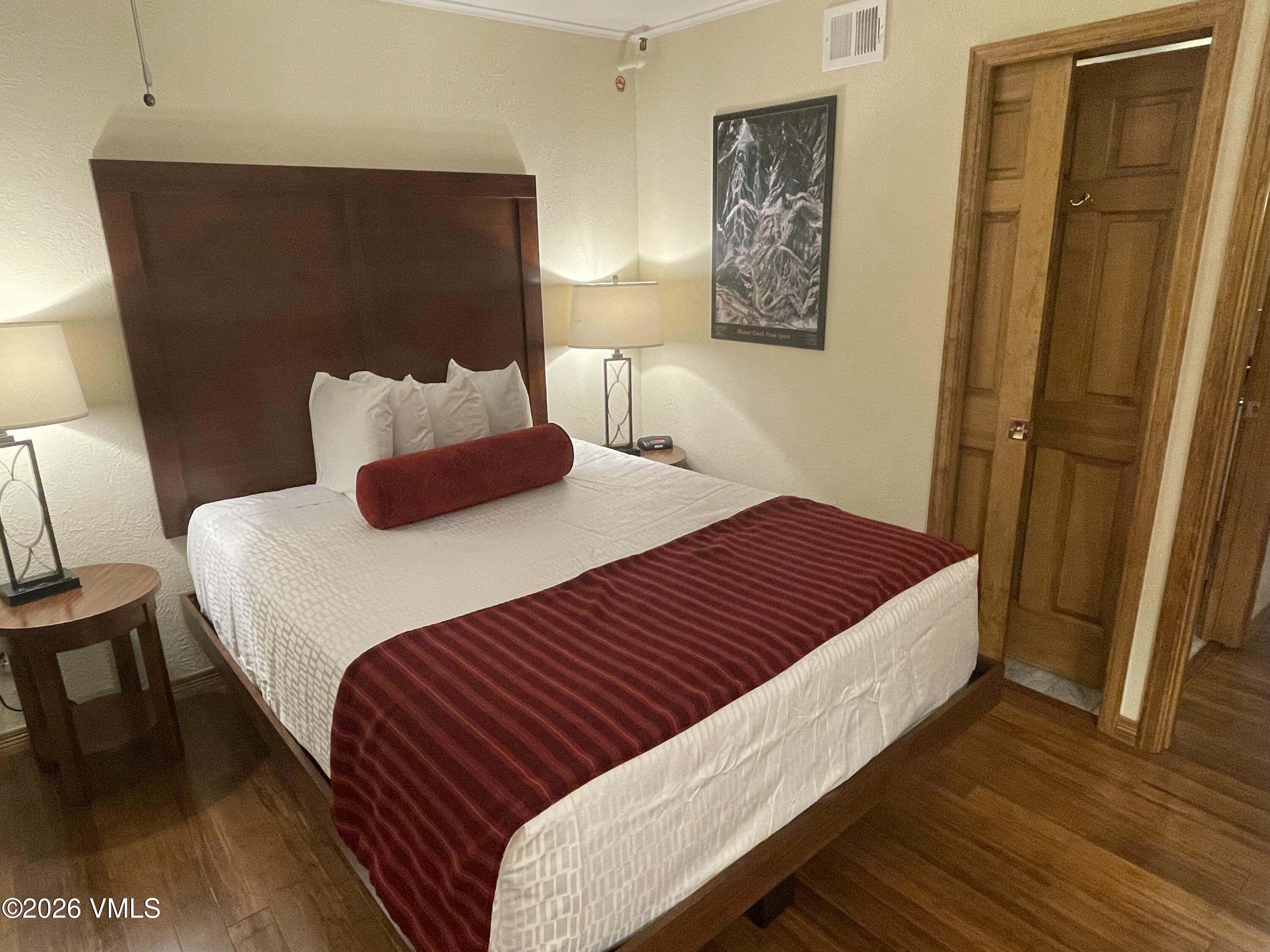 47 E Beaver Creek Boulevard 276 Property Photo 10