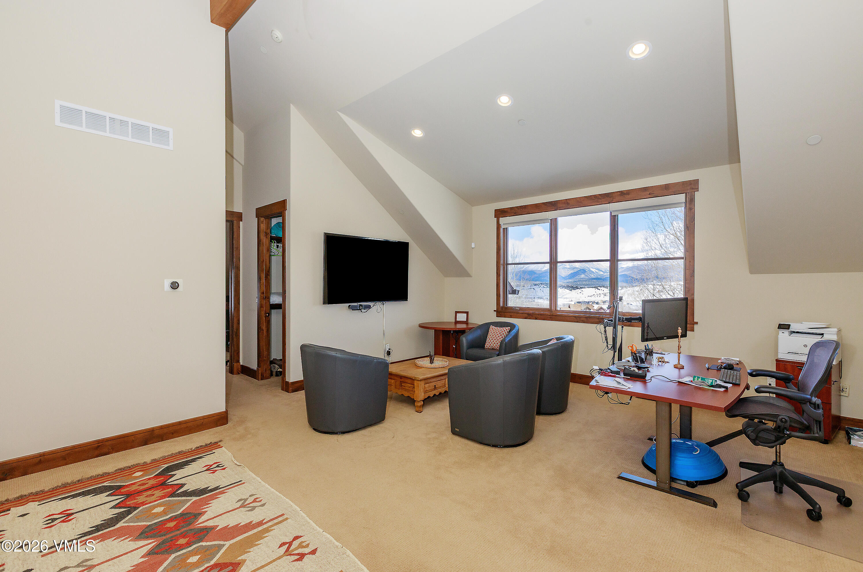 2753 E Haystacker Drive Property Photo 27