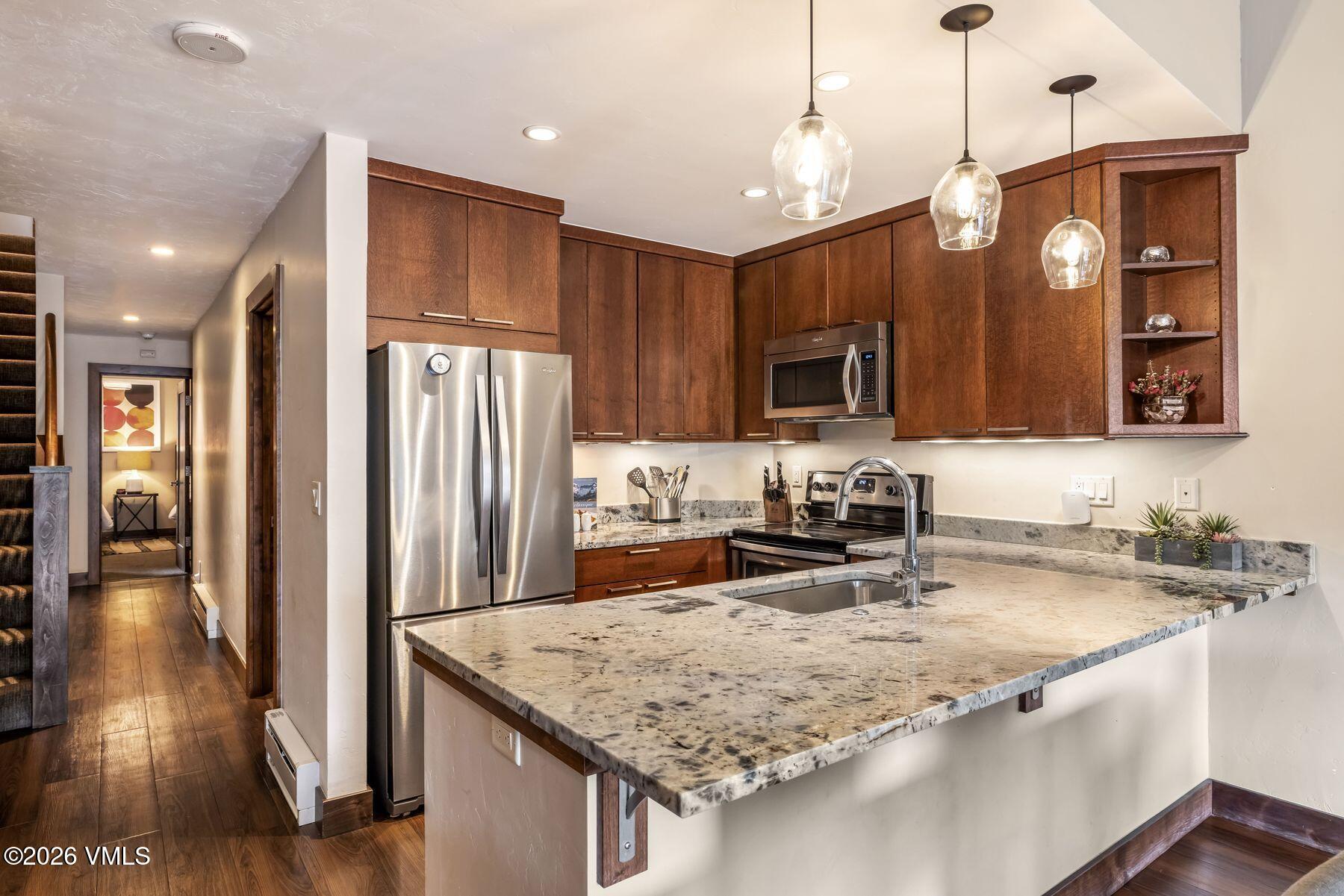 137 Benchmark Road 518 Property Photo 15