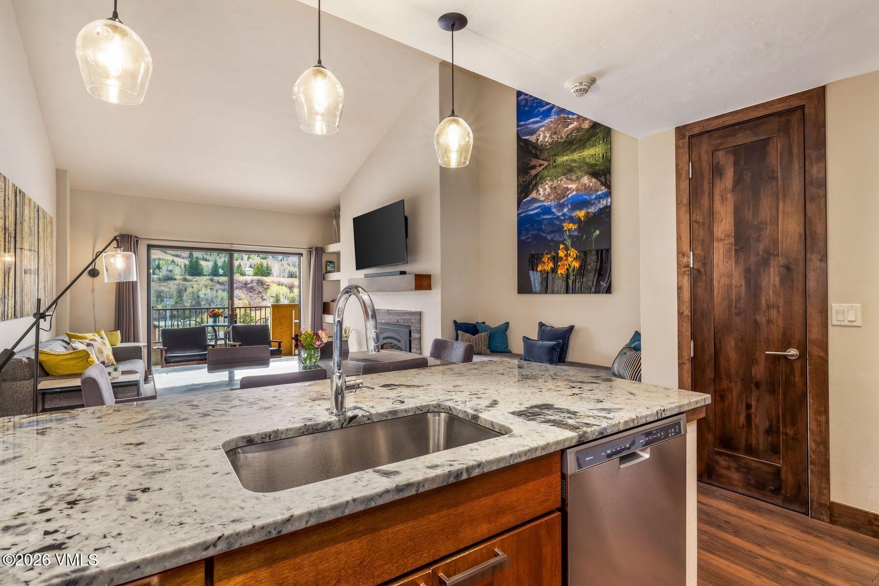 137 Benchmark Road 518 Property Photo 16