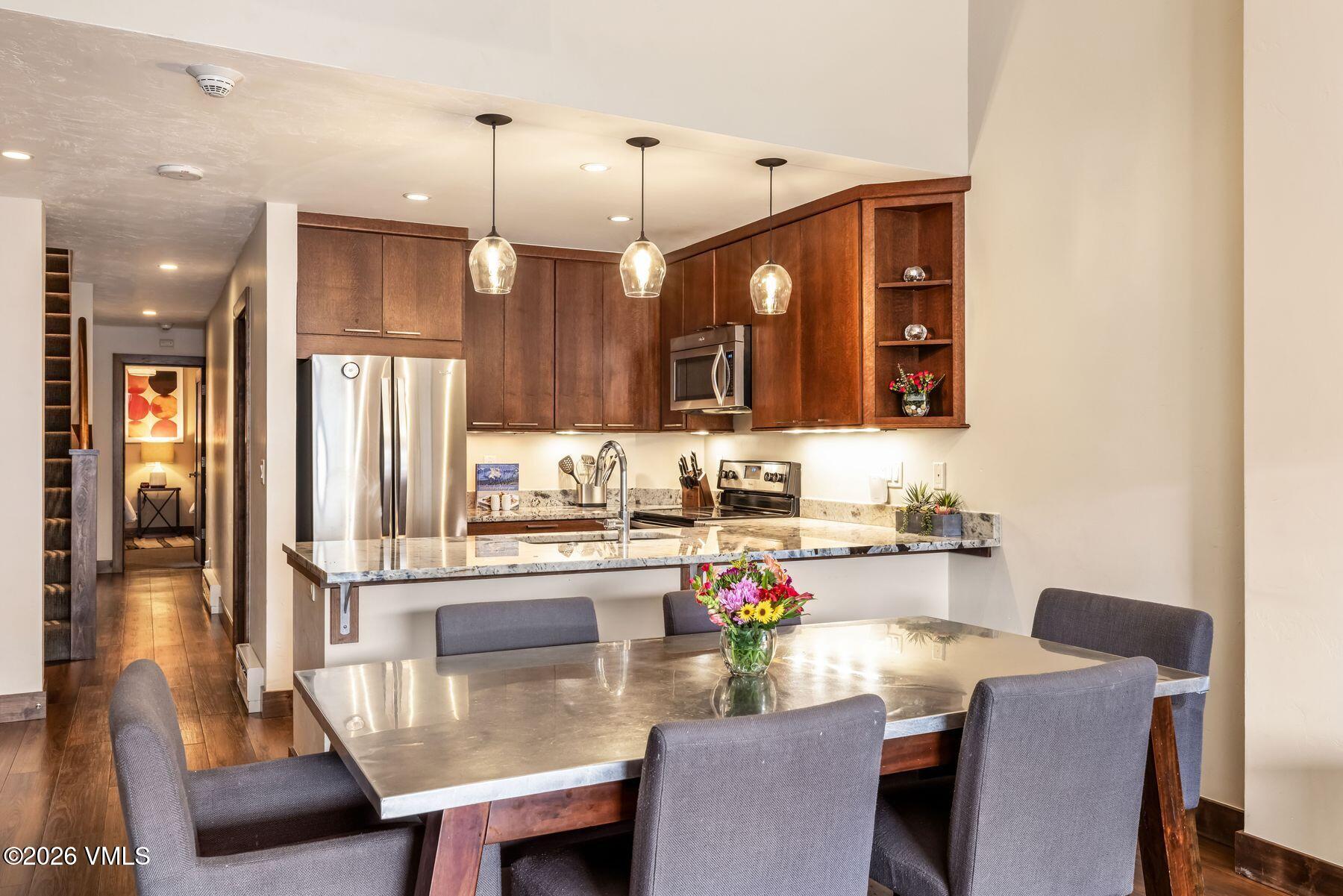 137 Benchmark Road 518 Property Photo 18