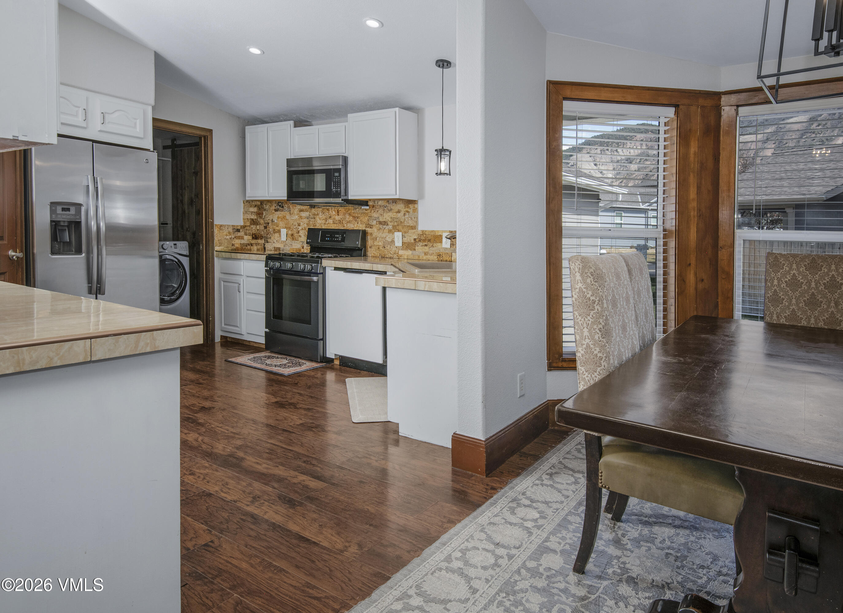 102 Cut Throat Loop Property Photo 4