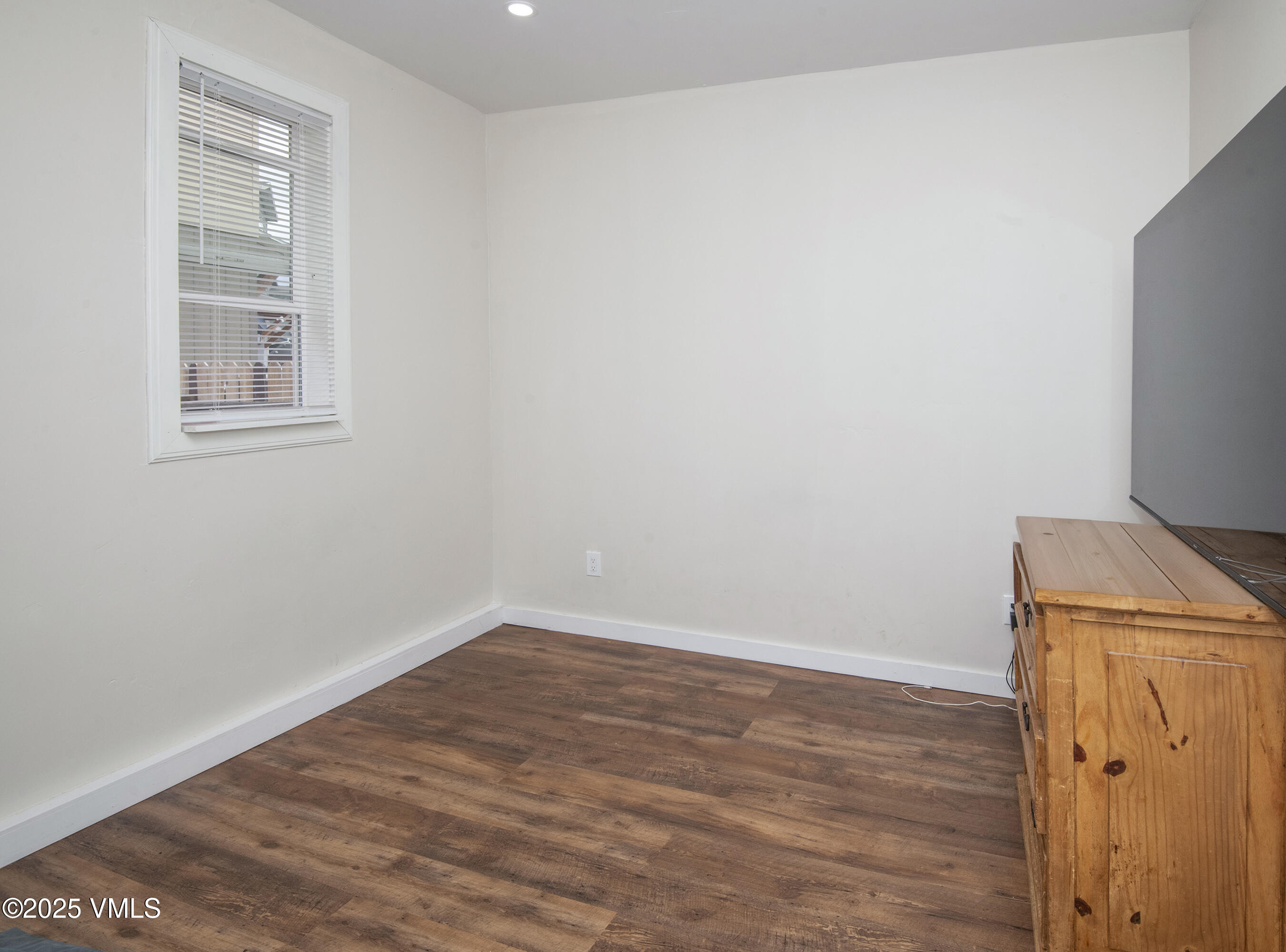 102 Cut Throat Loop Property Photo 32
