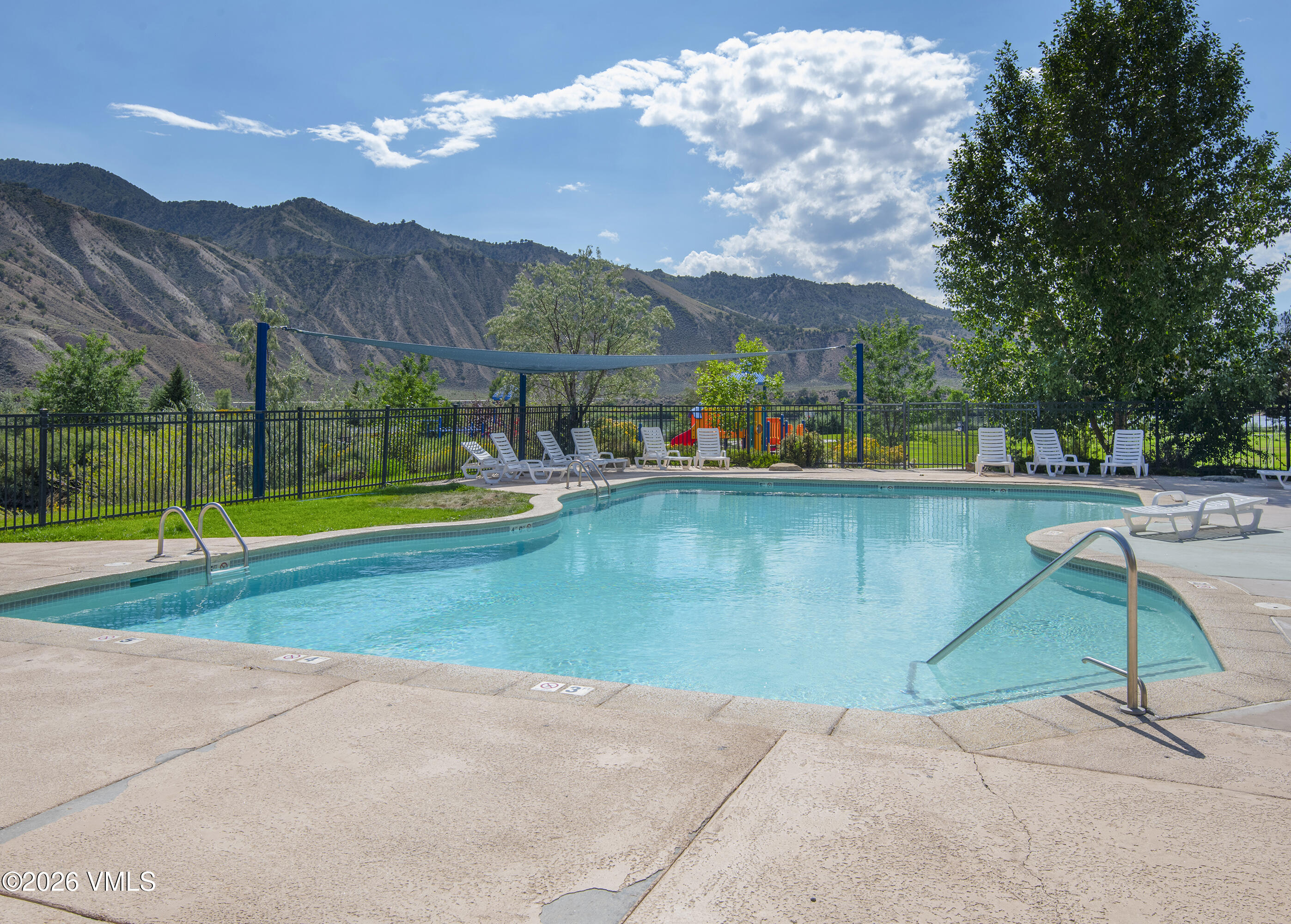 102 Cut Throat Loop Property Photo 34
