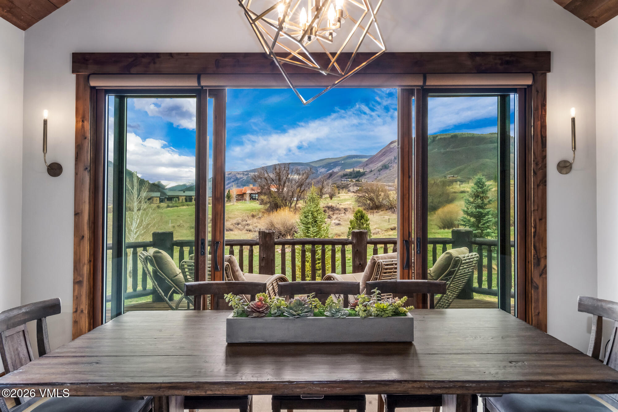 0598 Frost Creek Drive Property Photo 10
