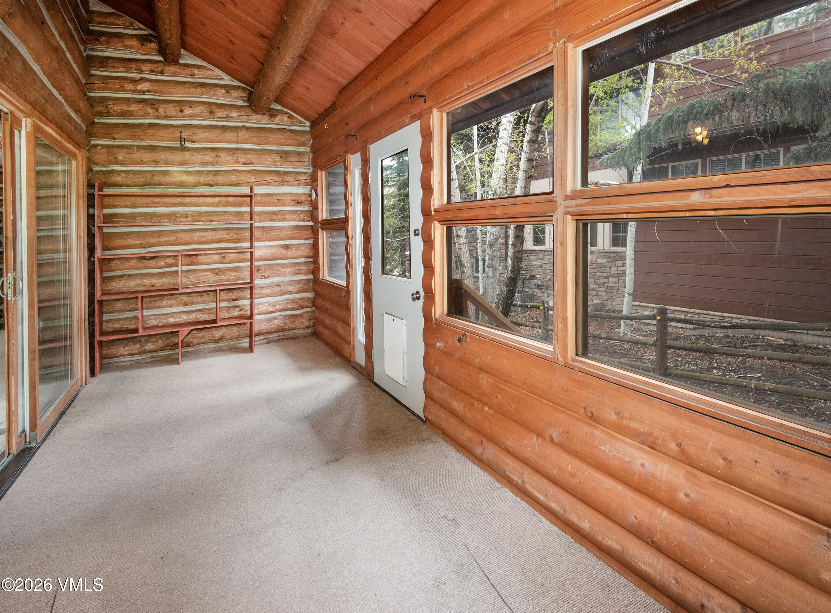1026 Deer Boulevard B Property Photo 15