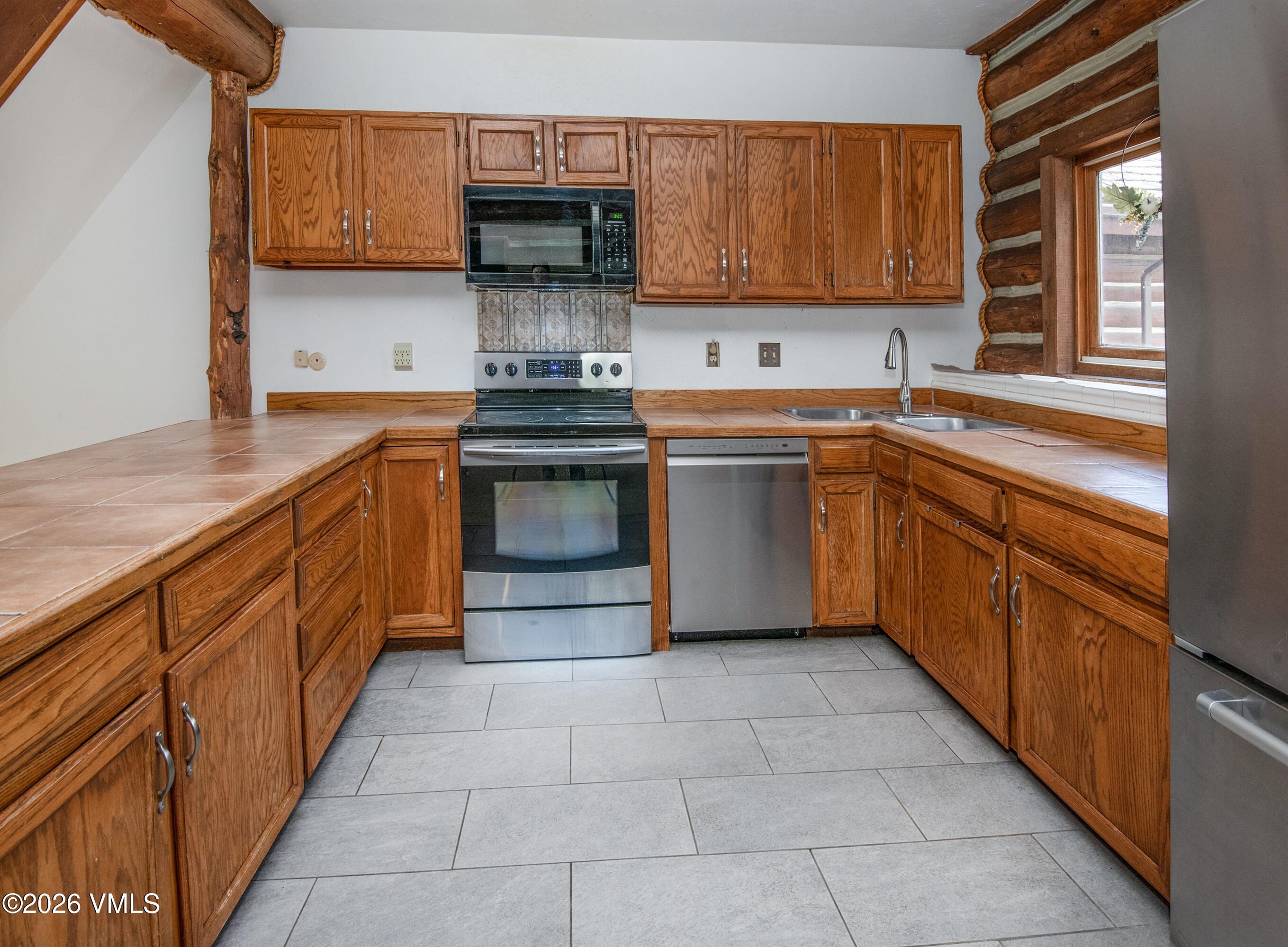 1026 Deer Boulevard B Property Photo 18