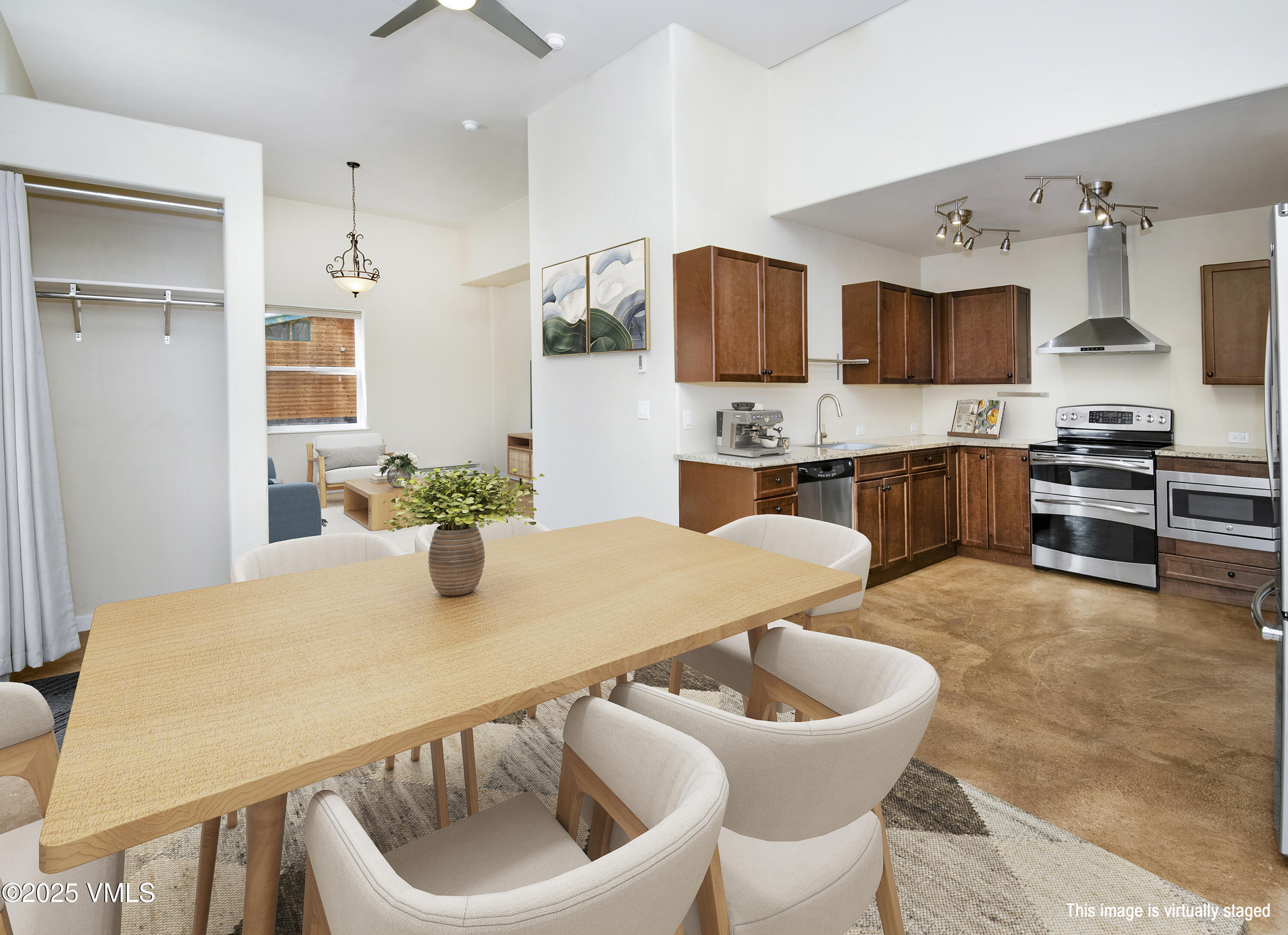 300 First Street B Property Photo 3