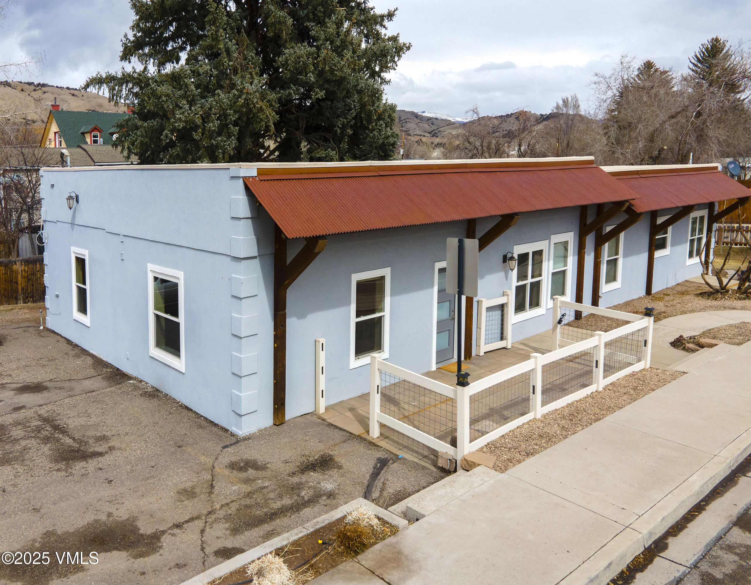 300 First Street B Property Photo 6