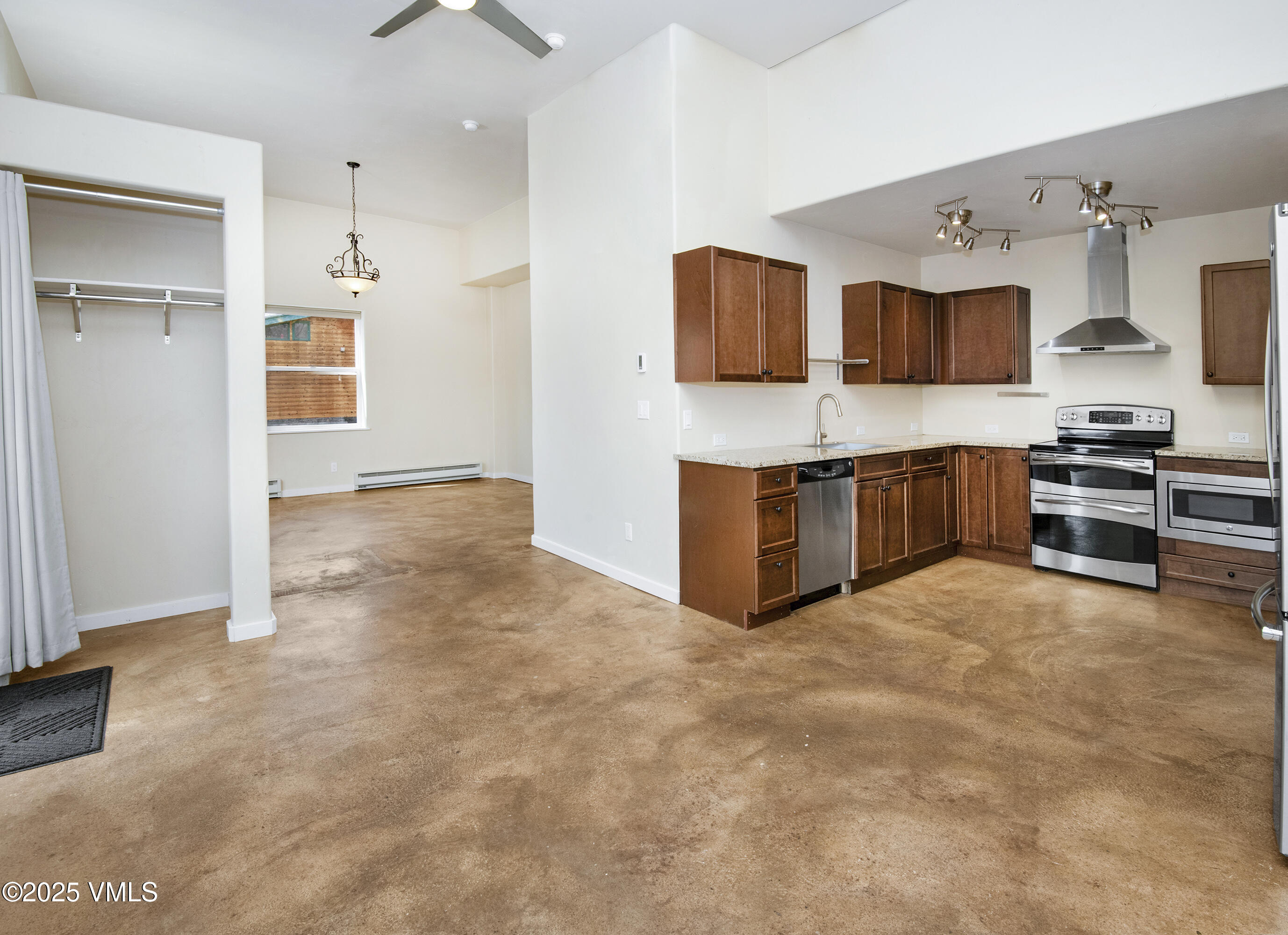 300 First Street B Property Photo 9