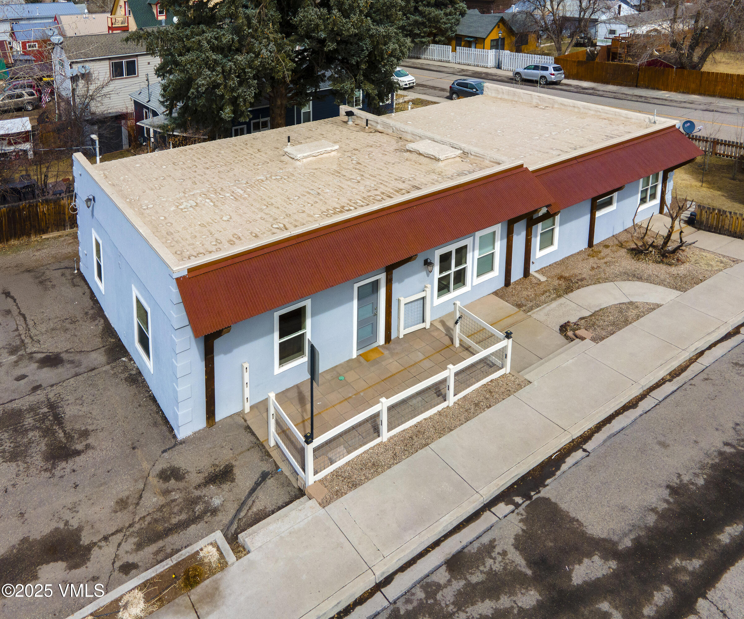 300 First Street B Property Photo 33