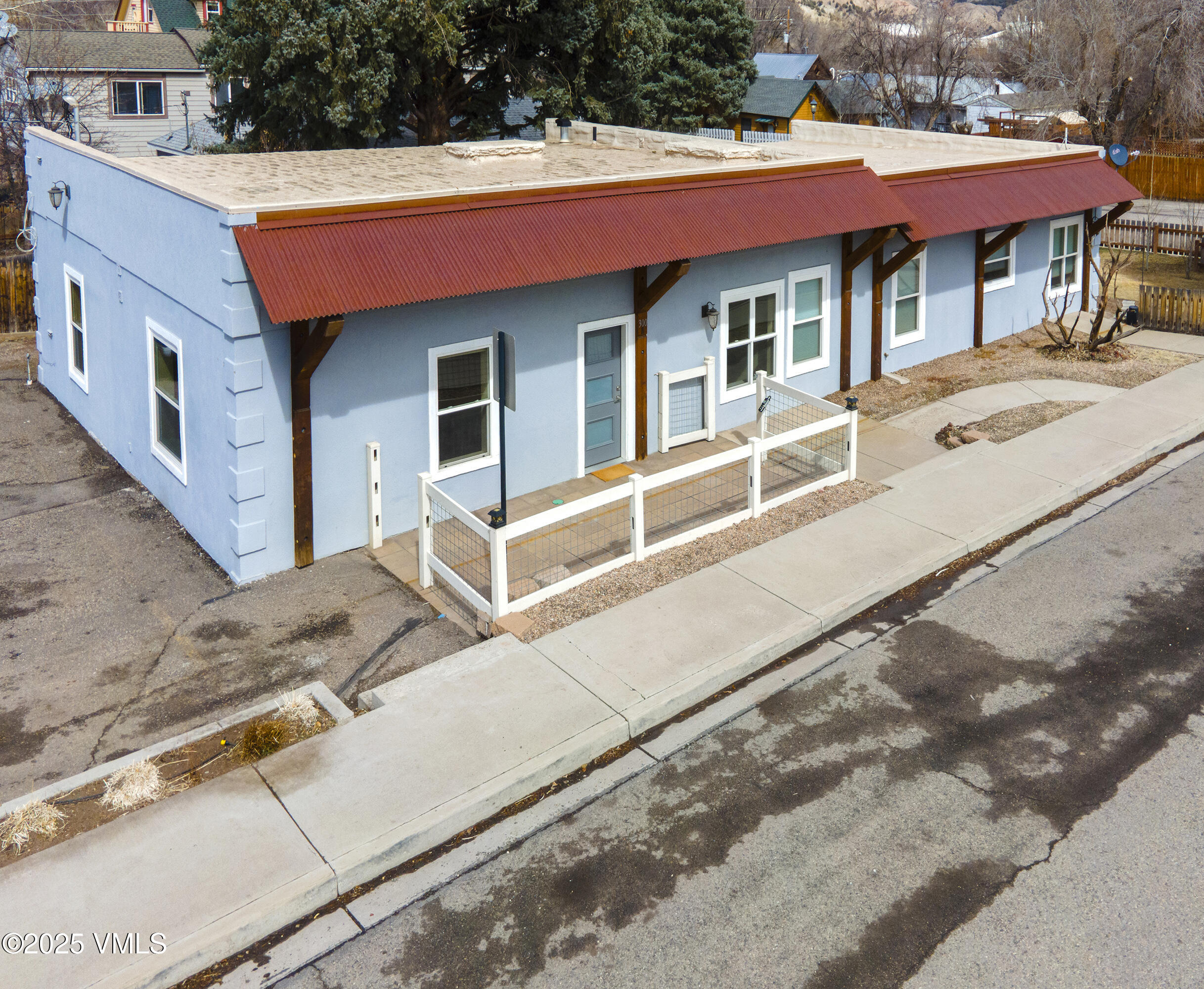 300 First Street B Property Photo 34