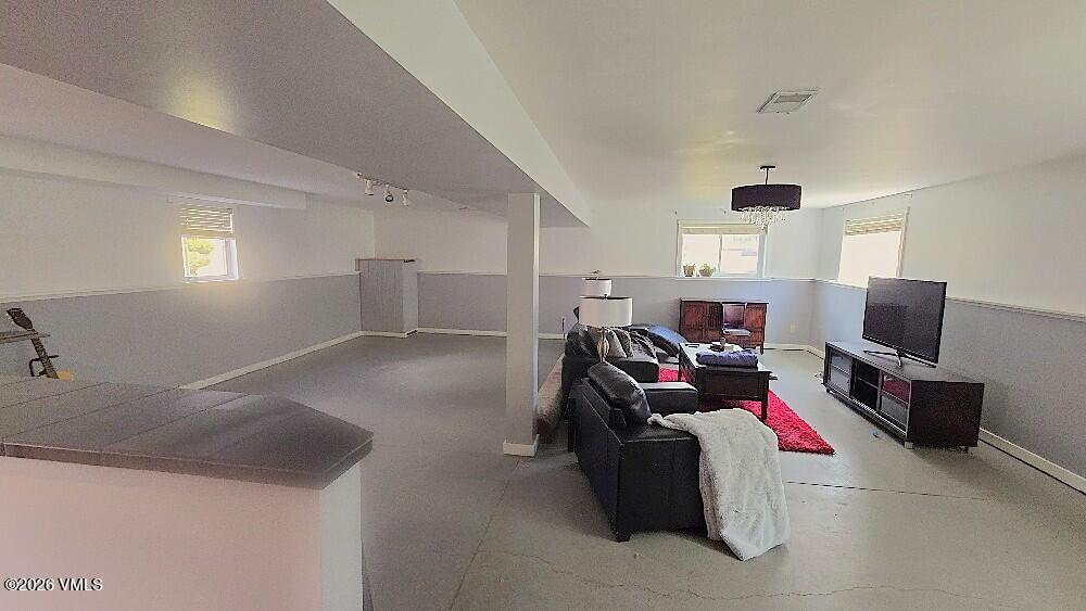 718 Bull Run Property Photo 13