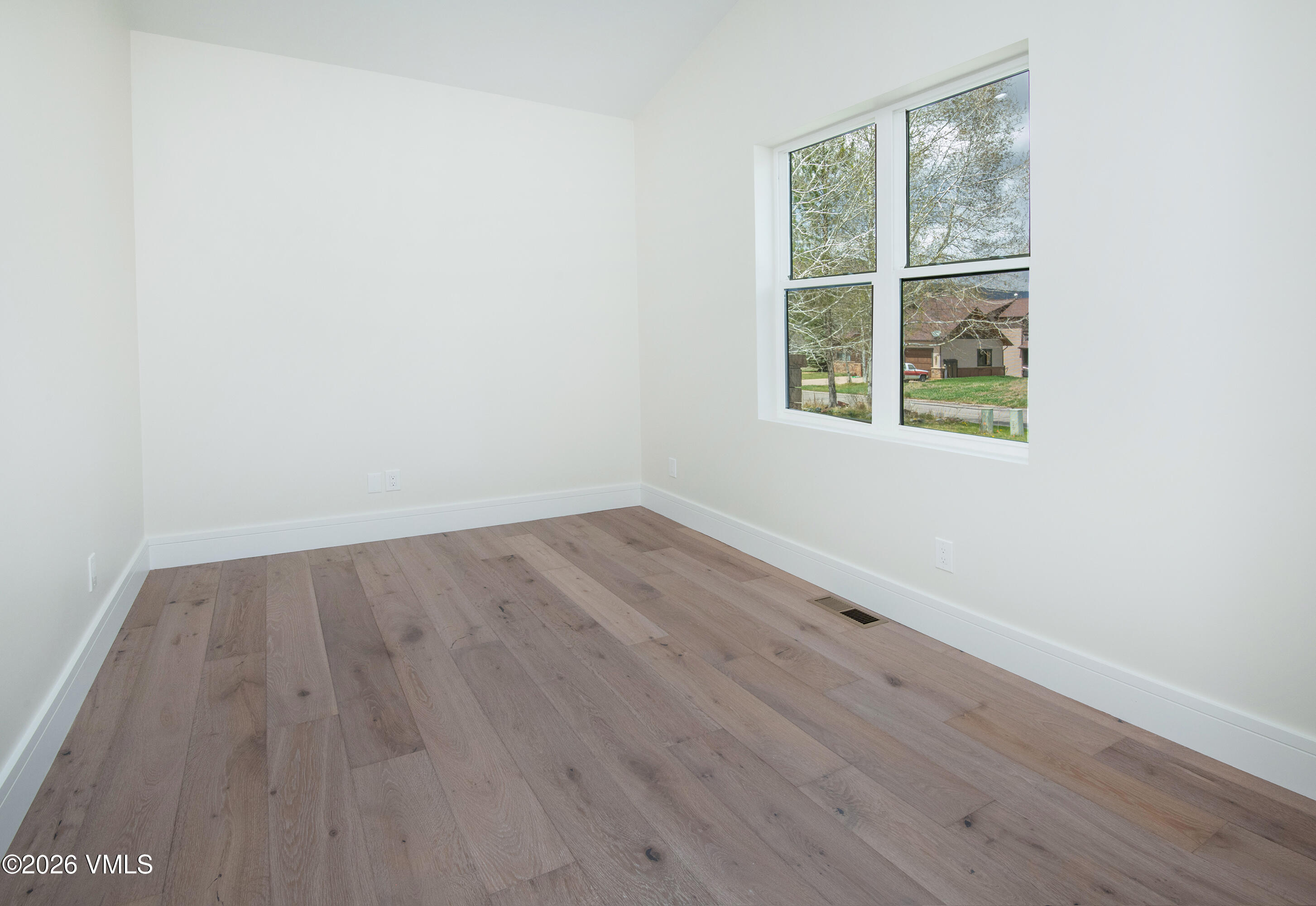 211 Timberwolf Property Photo 14