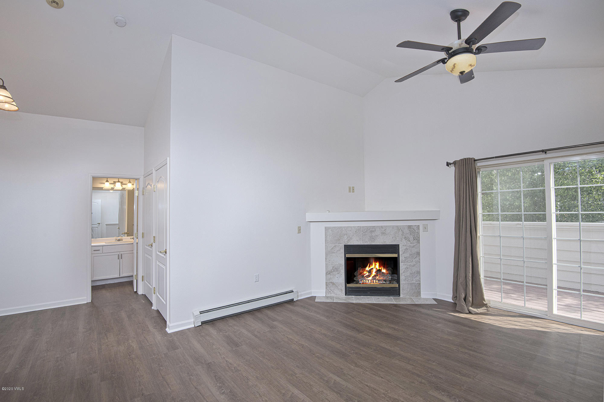 2103 Crazy Horse Circle Property Photo 3