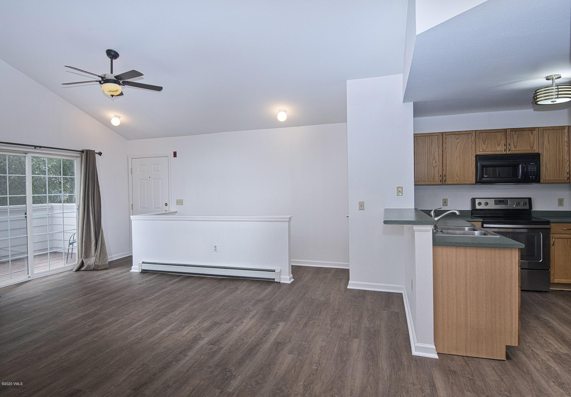 2103 Crazy Horse Circle Property Photo 5