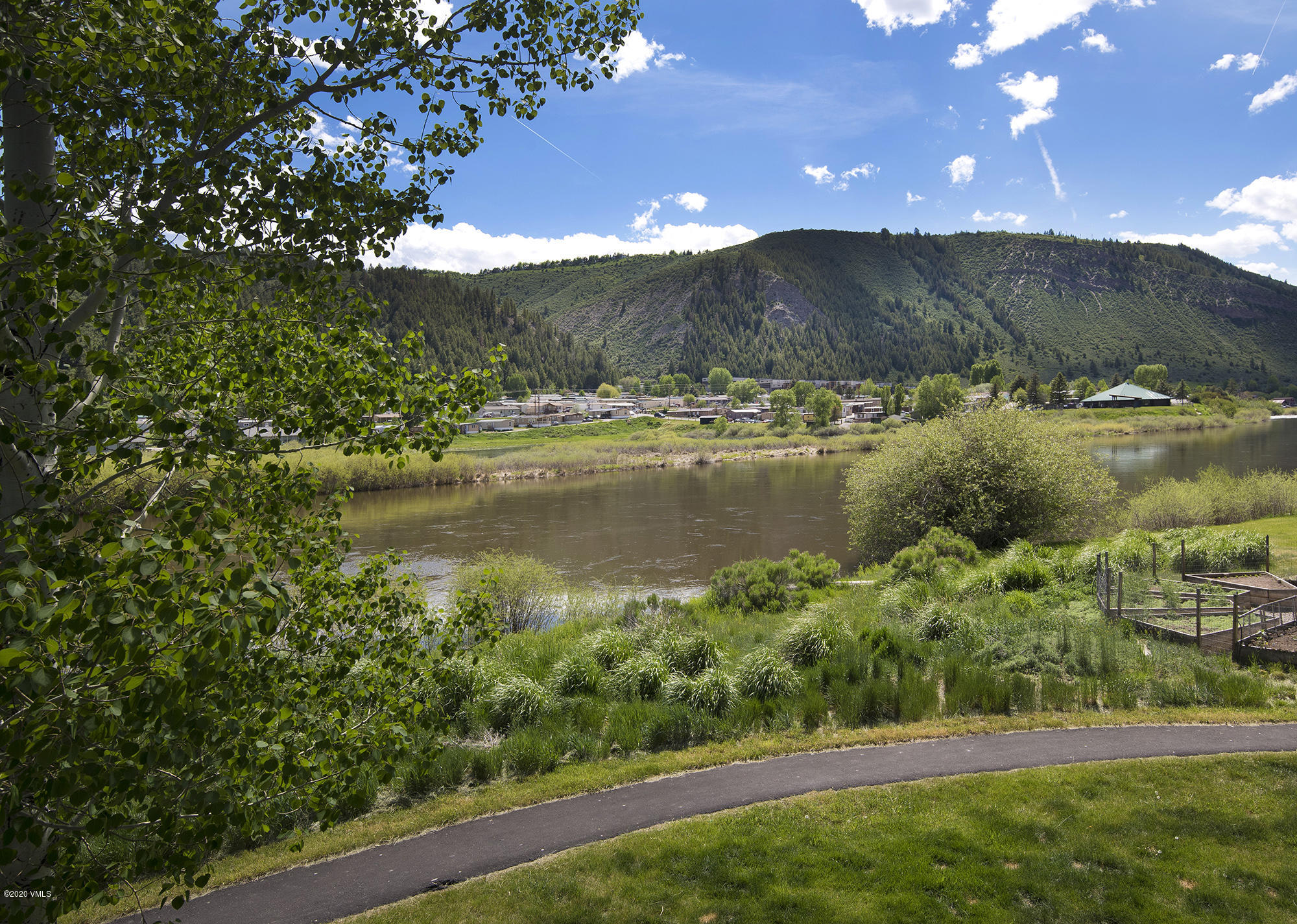 2103 Crazy Horse Circle Property Photo 23