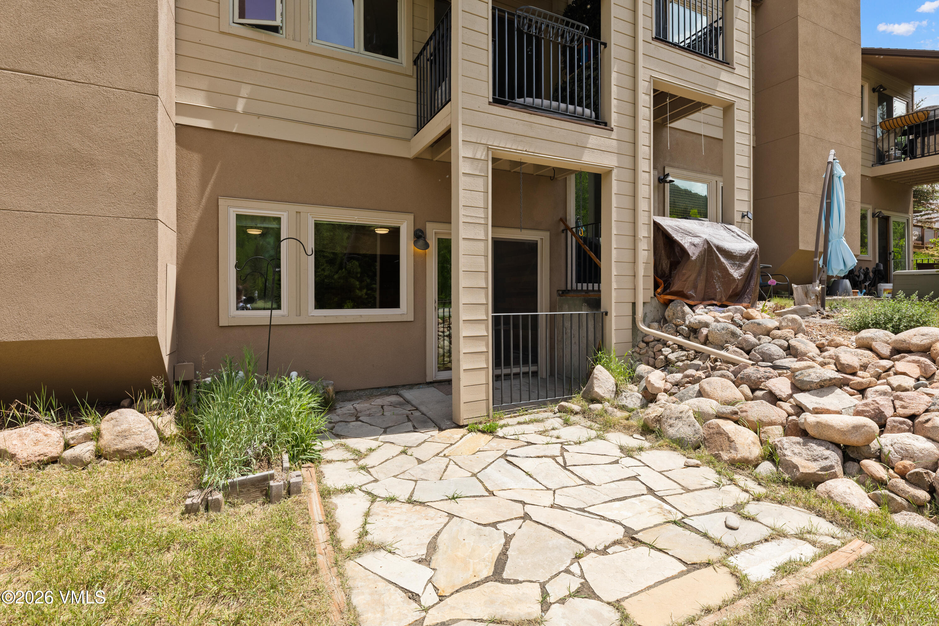 4192 Spruce Way Unit 103a Property Photo 12
