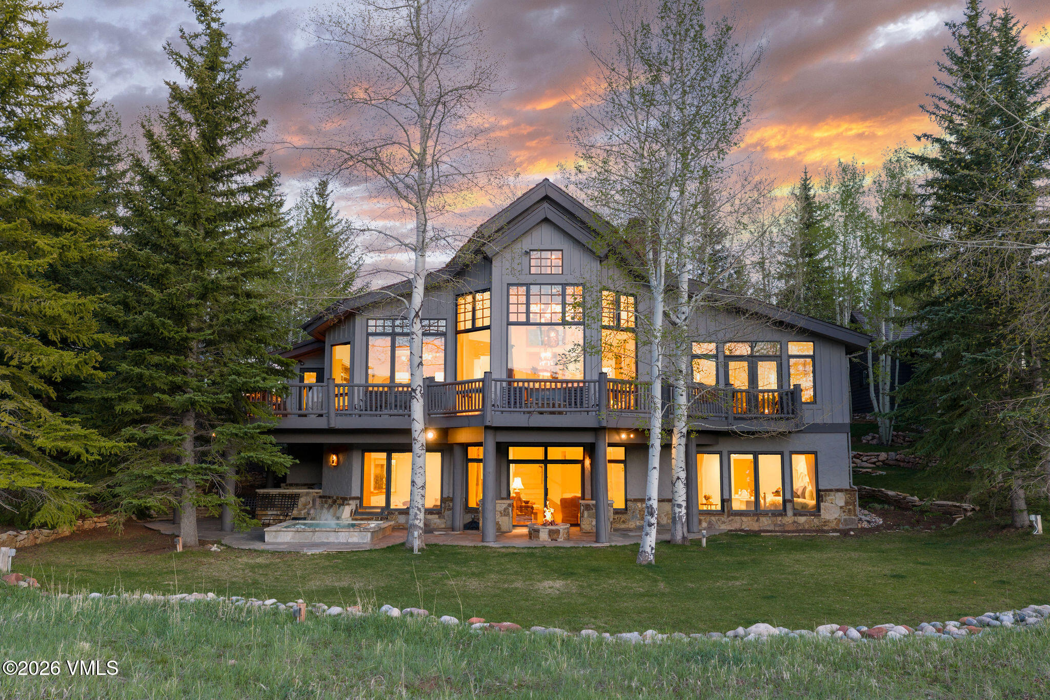 102 Saddle Ridge Loop Property Photo 1