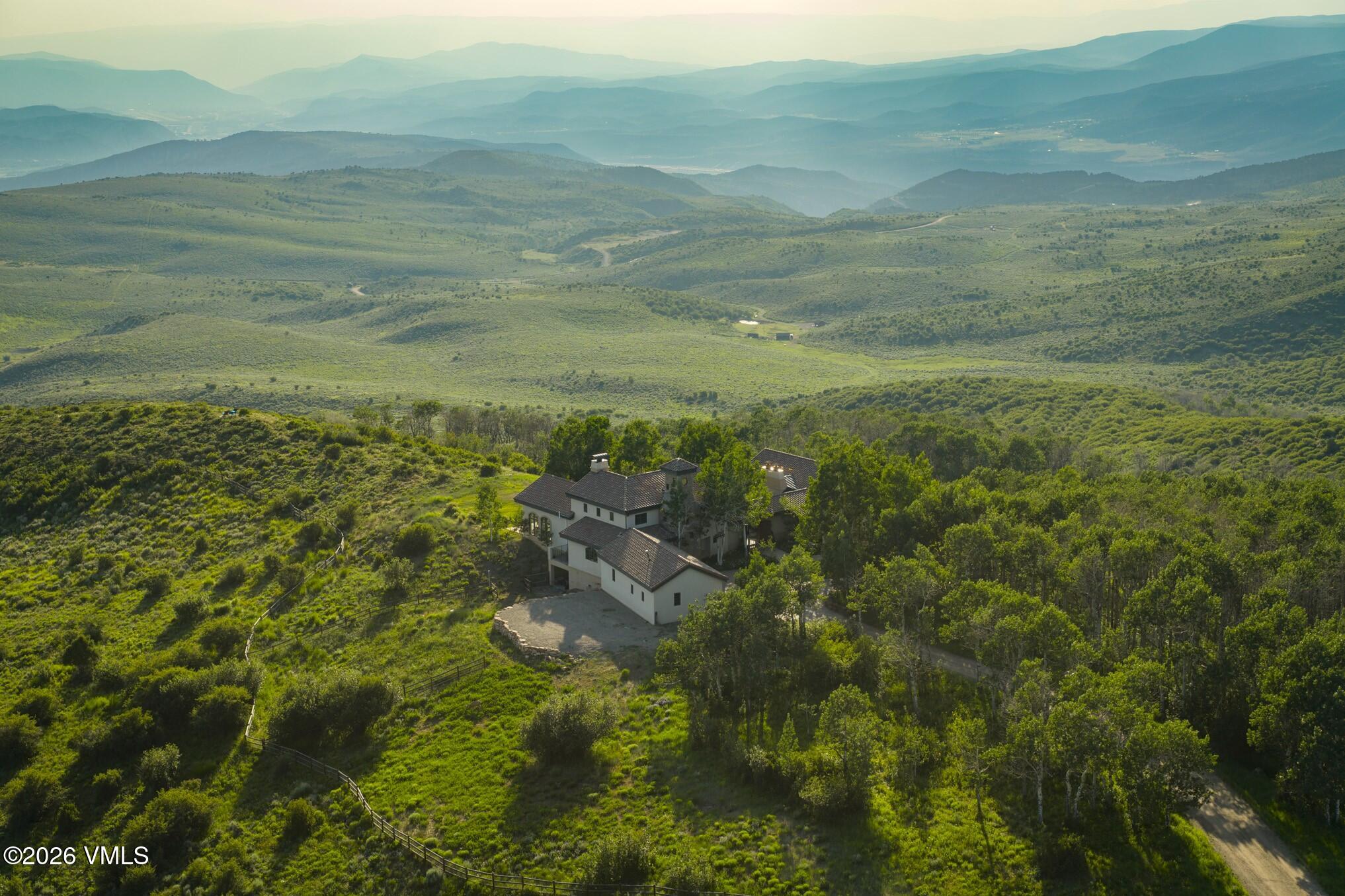 6903 Bellyache Ridge Road Property Photo 3