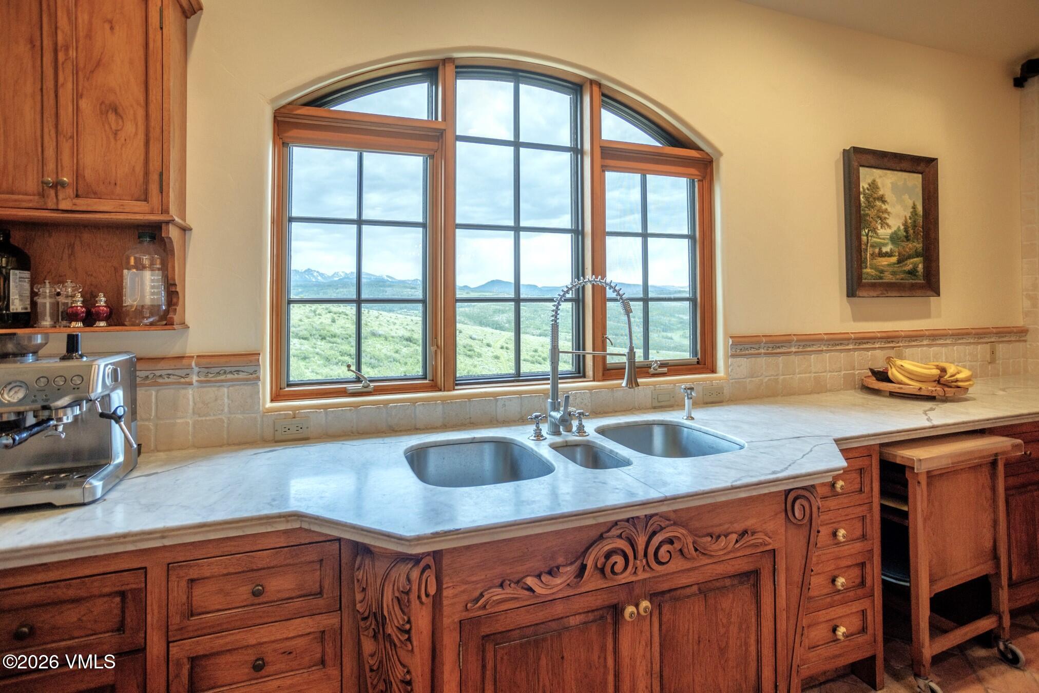 6903 Bellyache Ridge Road Property Photo 12