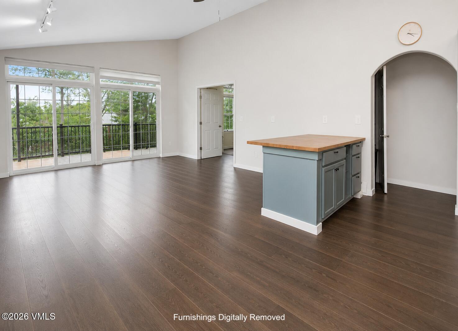 2485 Old Trail Road B Property Photo 5