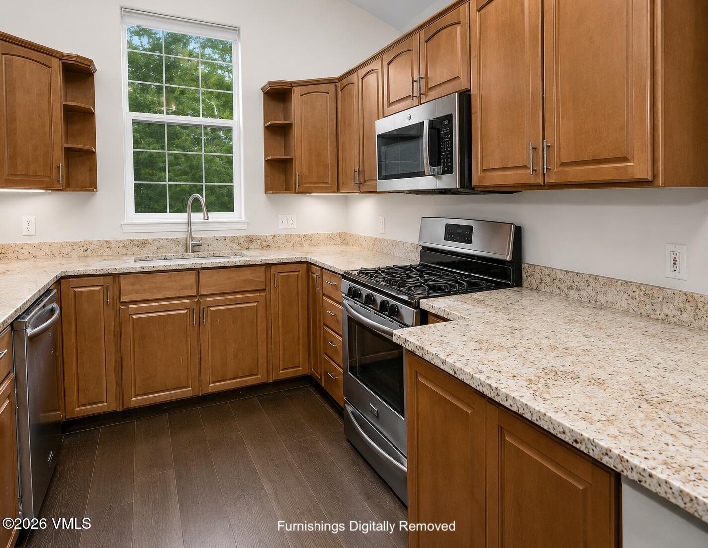 2485 Old Trail Road B Property Photo 12
