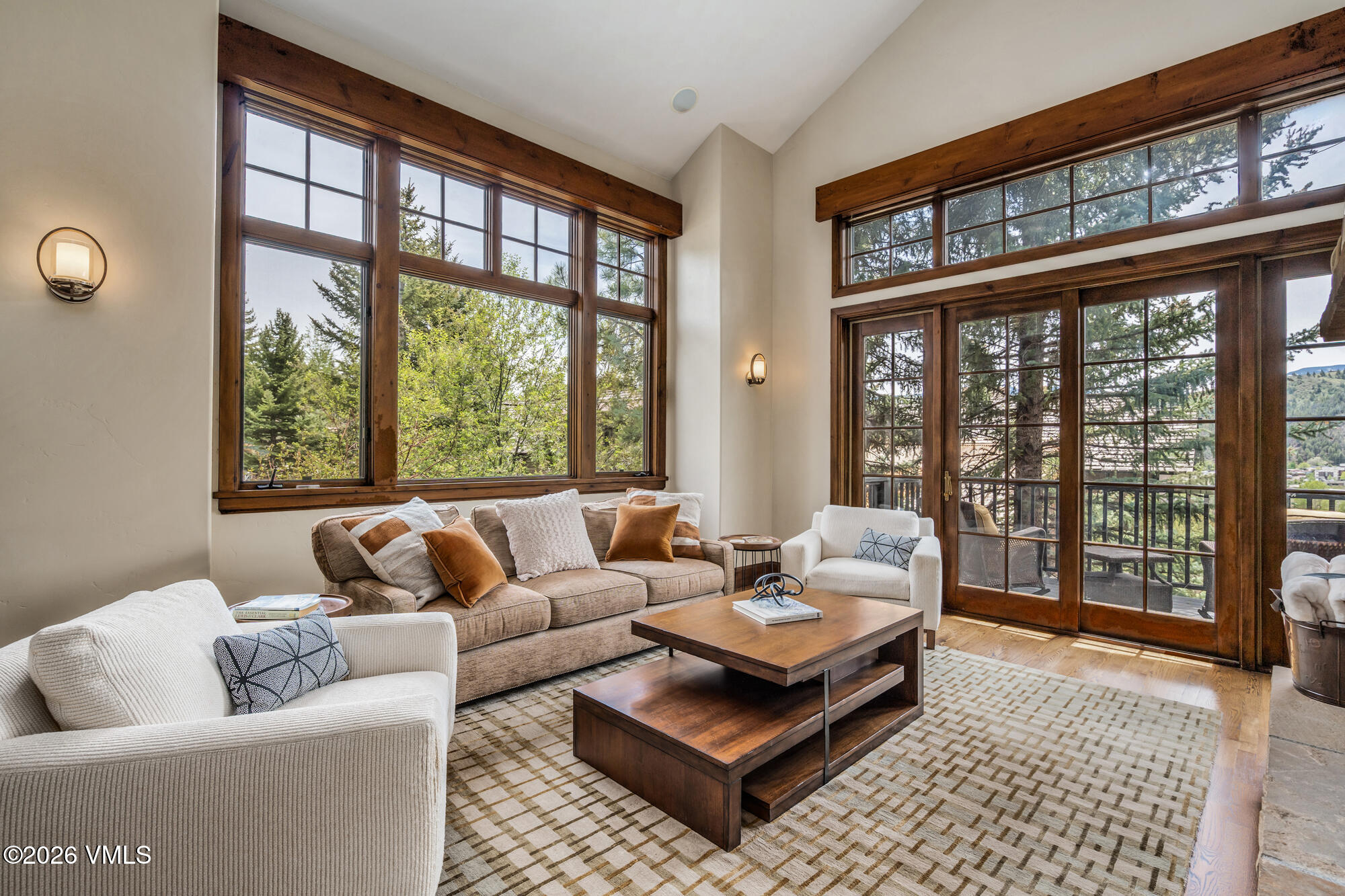 1848 Beard Creek Trail Property Photo 4