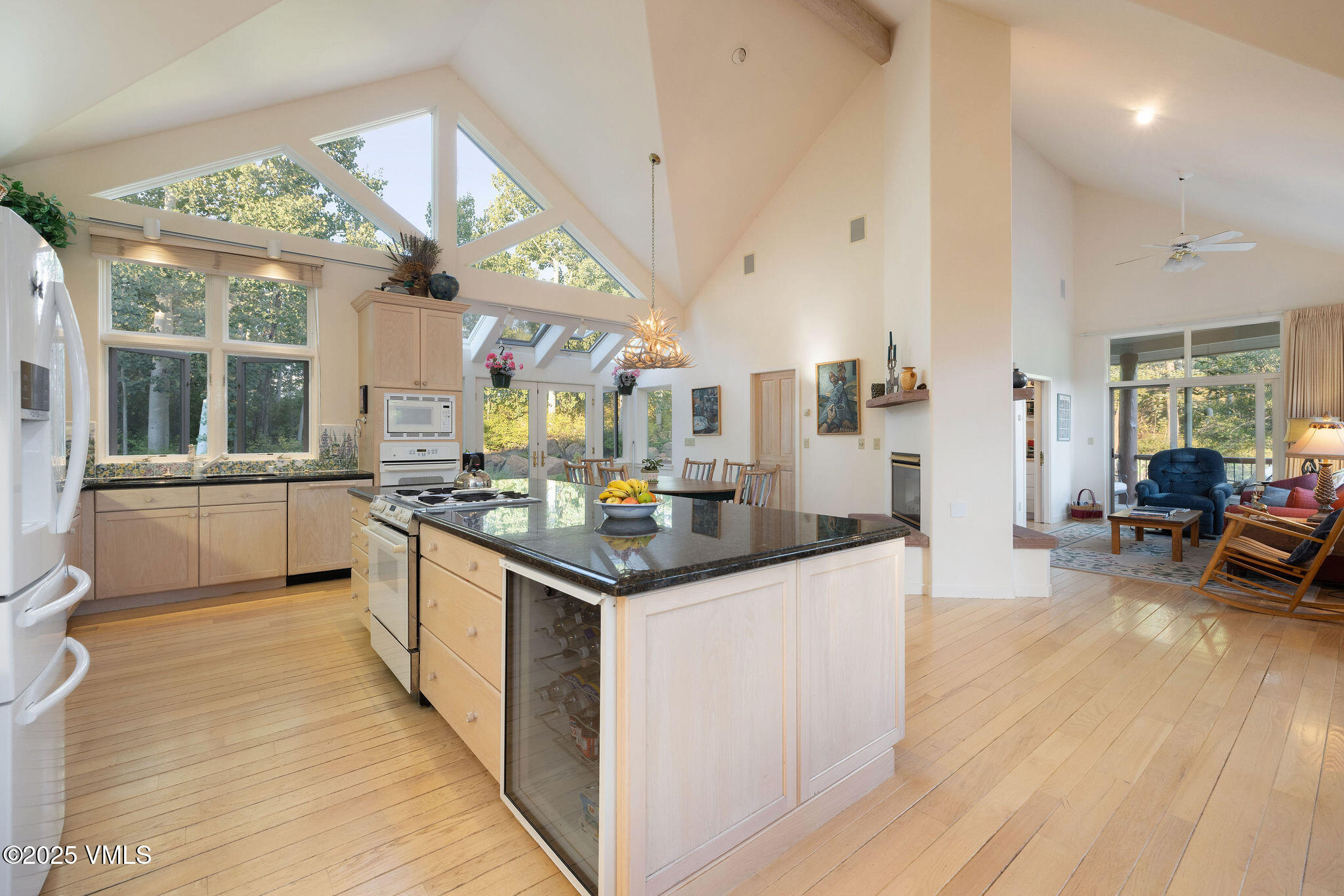 40 Holy Cross Drive Property Photo 12