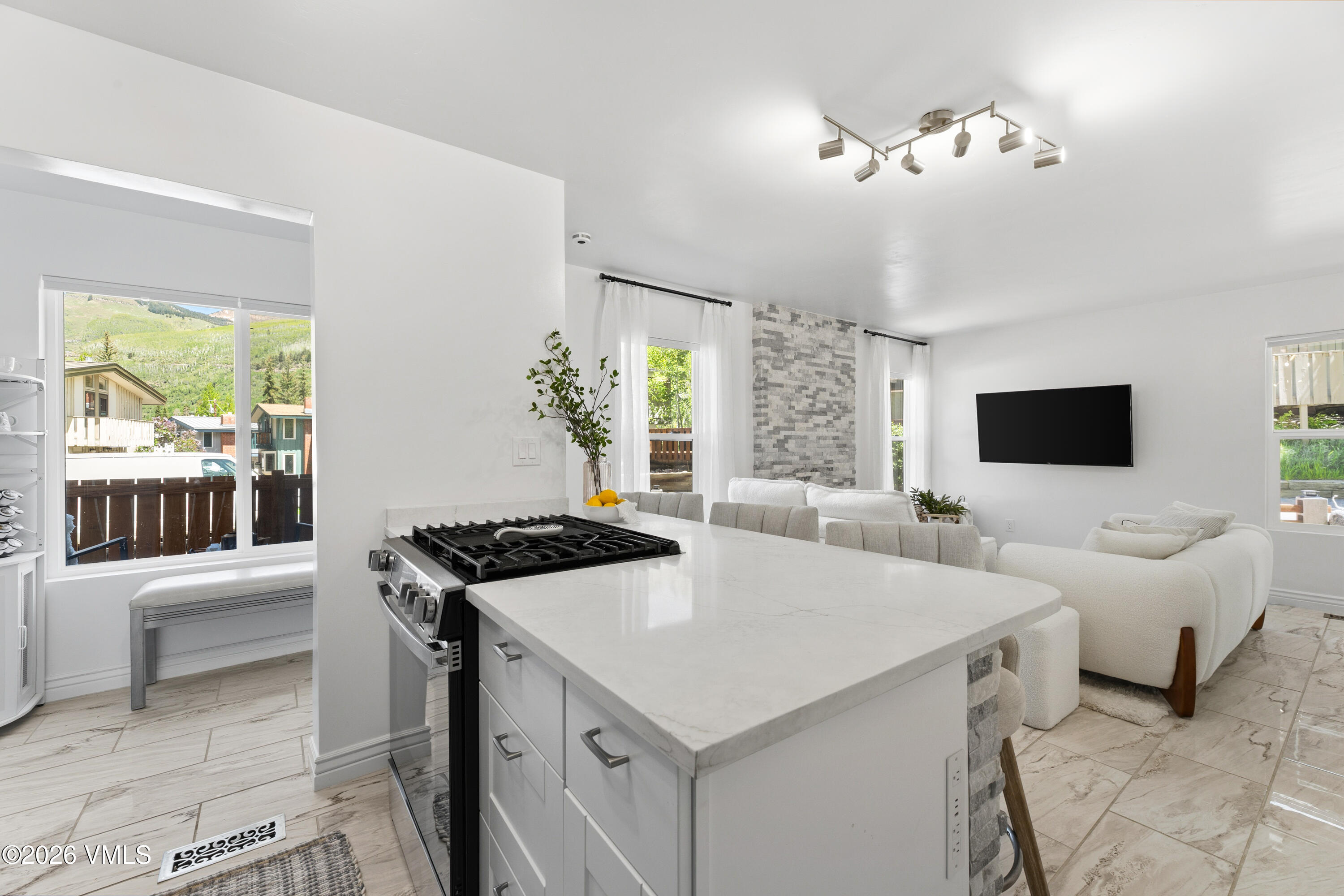 4255 Columbine Way 16 Property Photo 7