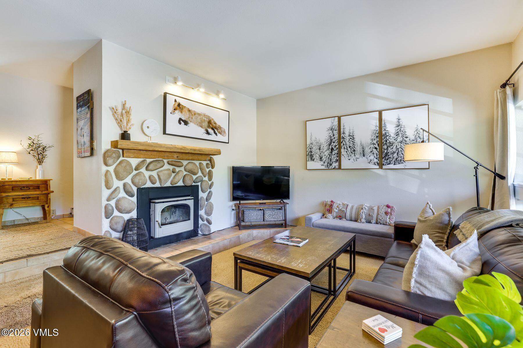 4061 Bighorn 12-E Property Photo 1