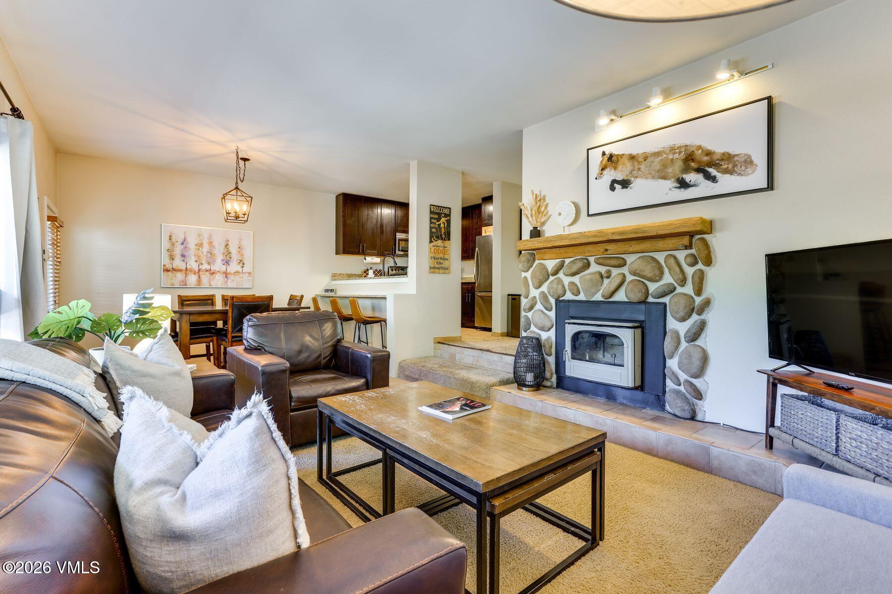 4061 Bighorn 12-e Property Photo 6