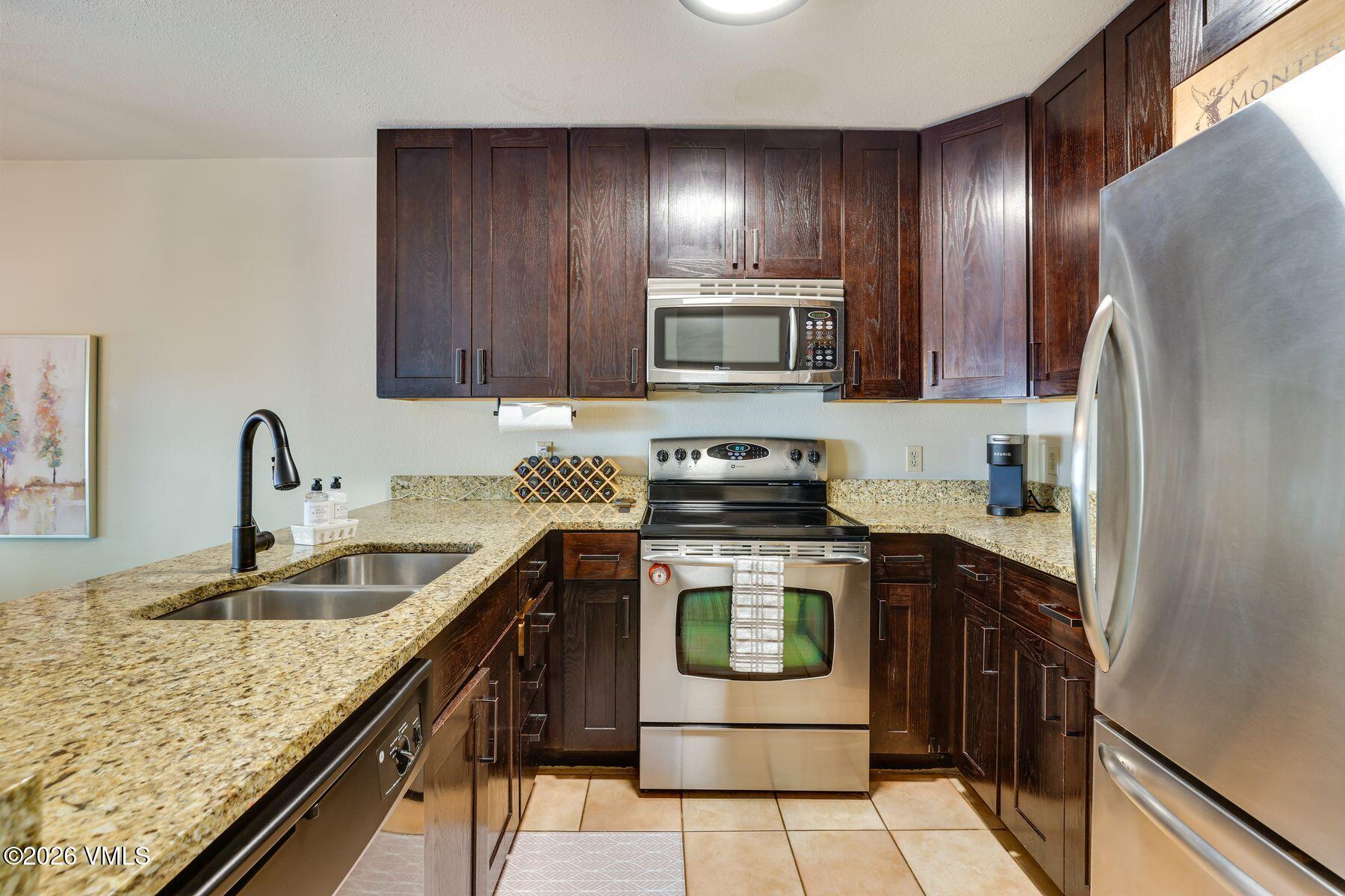 4061 Bighorn 12-e Property Photo 10