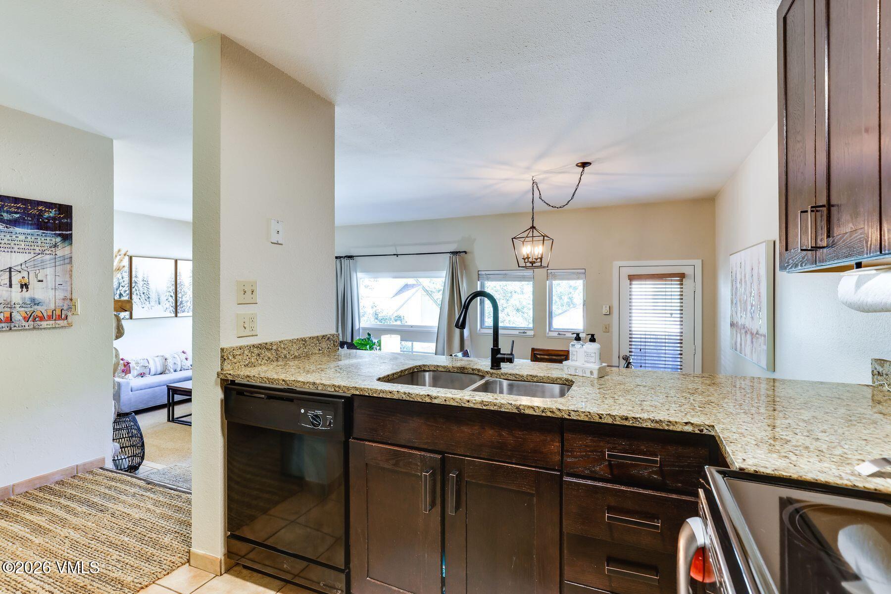 4061 Bighorn 12-e Property Photo 11