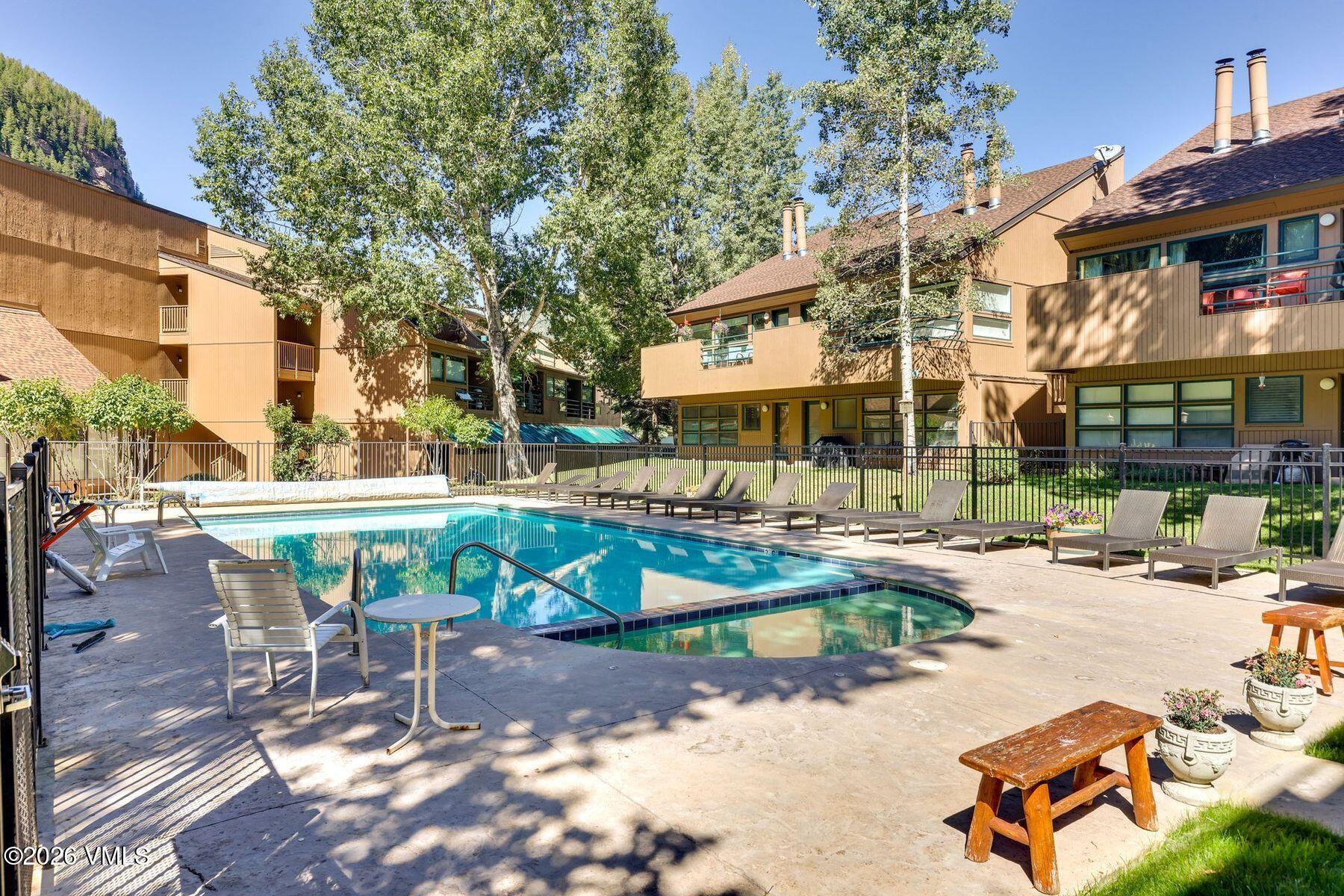 4061 Bighorn 12-e Property Photo 25