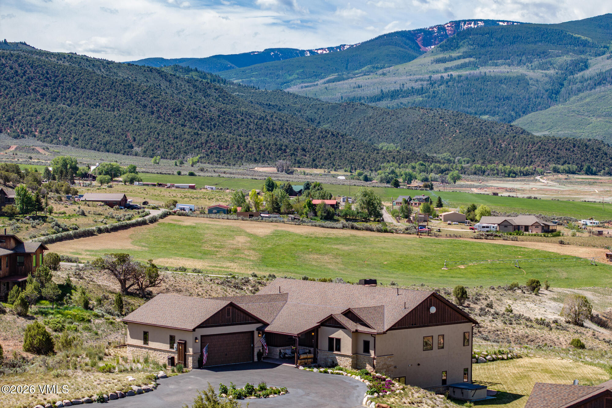 705 Amherst Road Property Photo 4