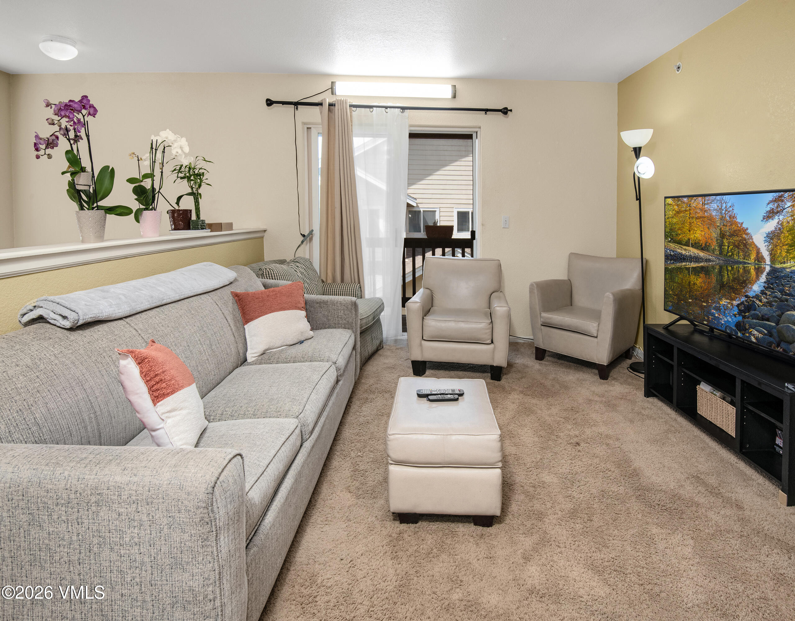 127 Jules D-201 Property Photo 1