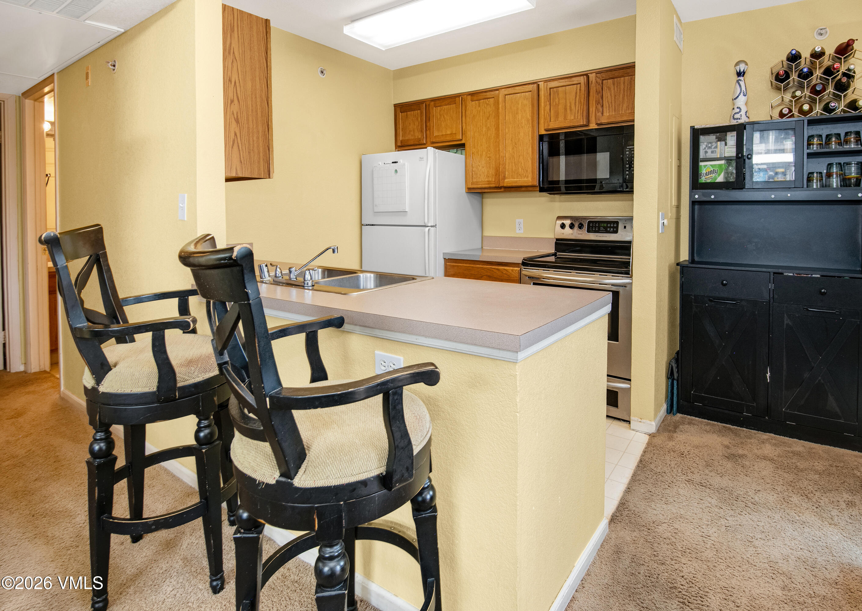 127 Jules D-201 Property Photo 7