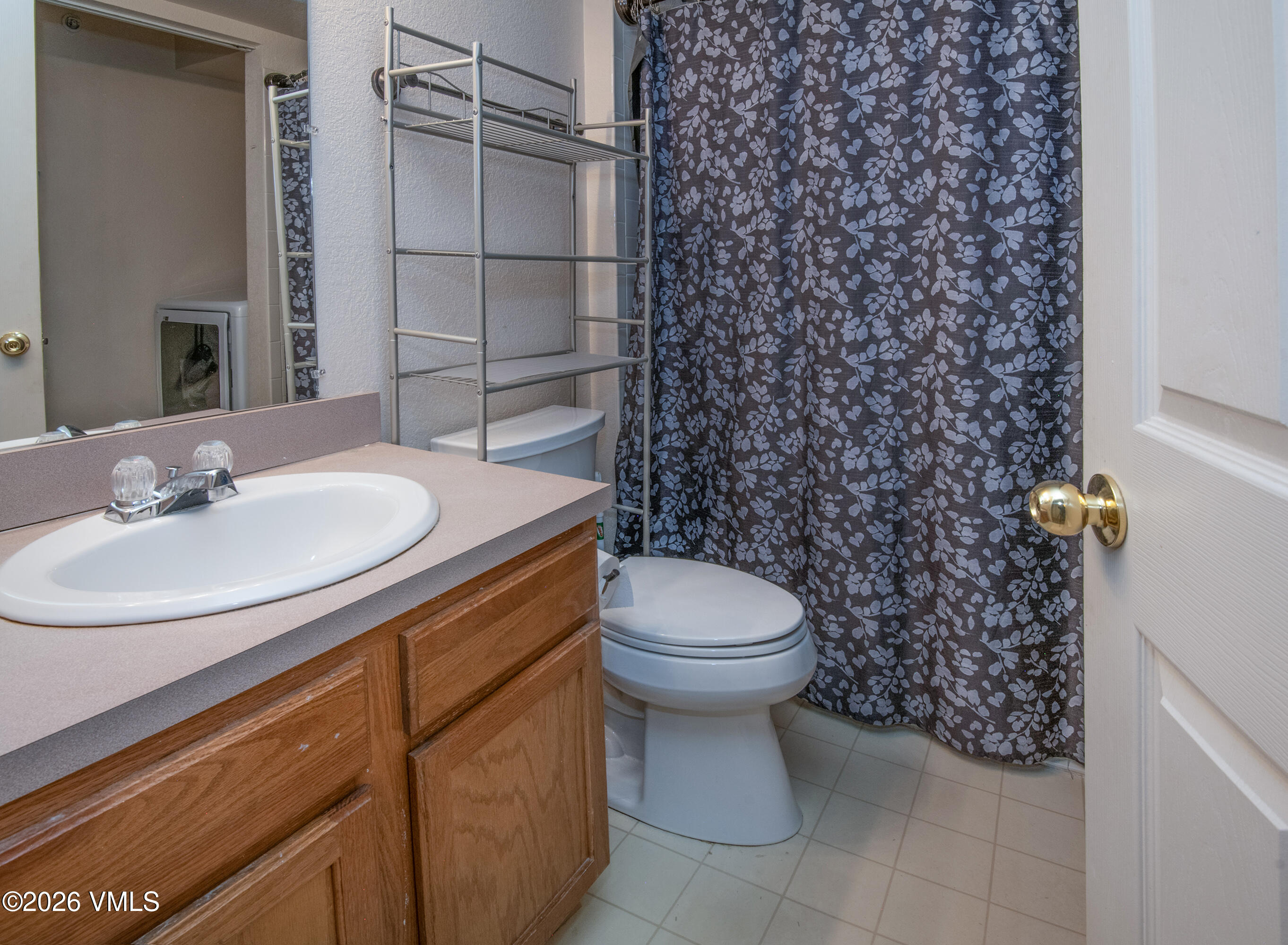 127 Jules D-201 Property Photo 12